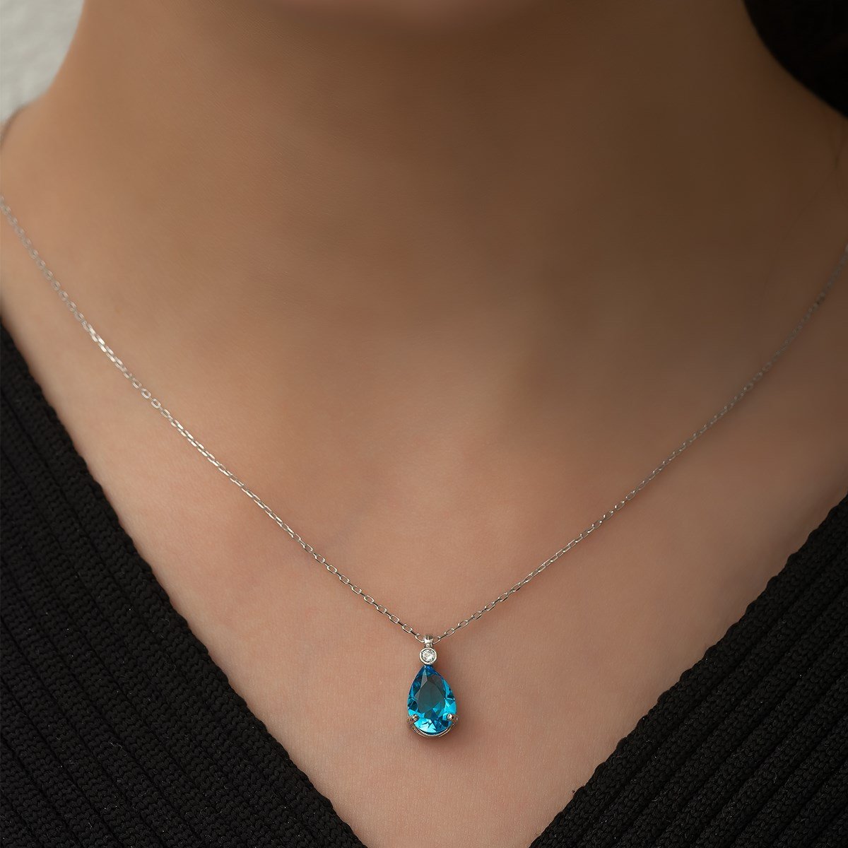925 Ayar Gümüş Aqua Taşlı Damla Tektaş Kolye Kadın Gümüş Kolye