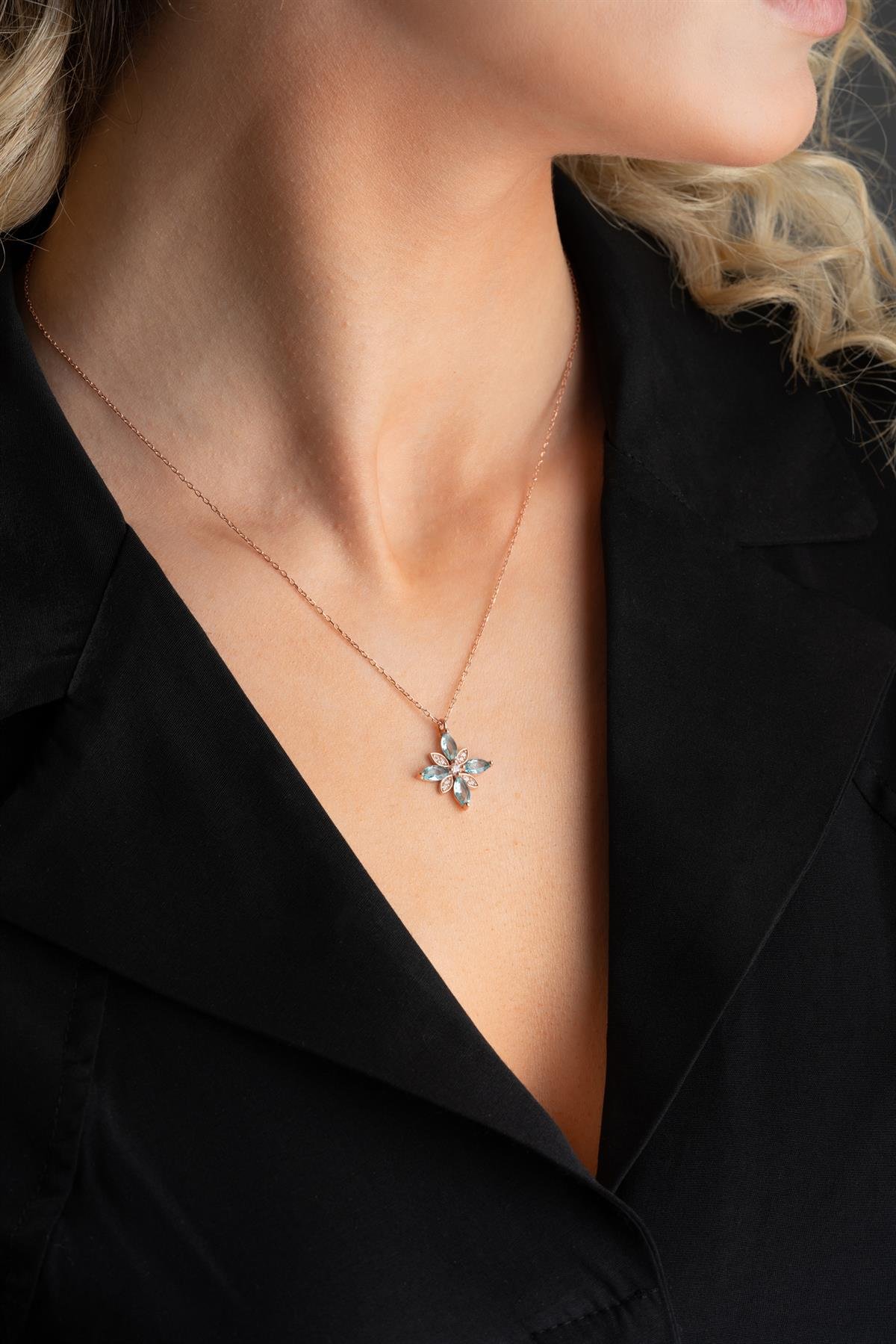 925 Ayar Gümüş Aquamarin Taşlı Umut Çiçeği Kolye