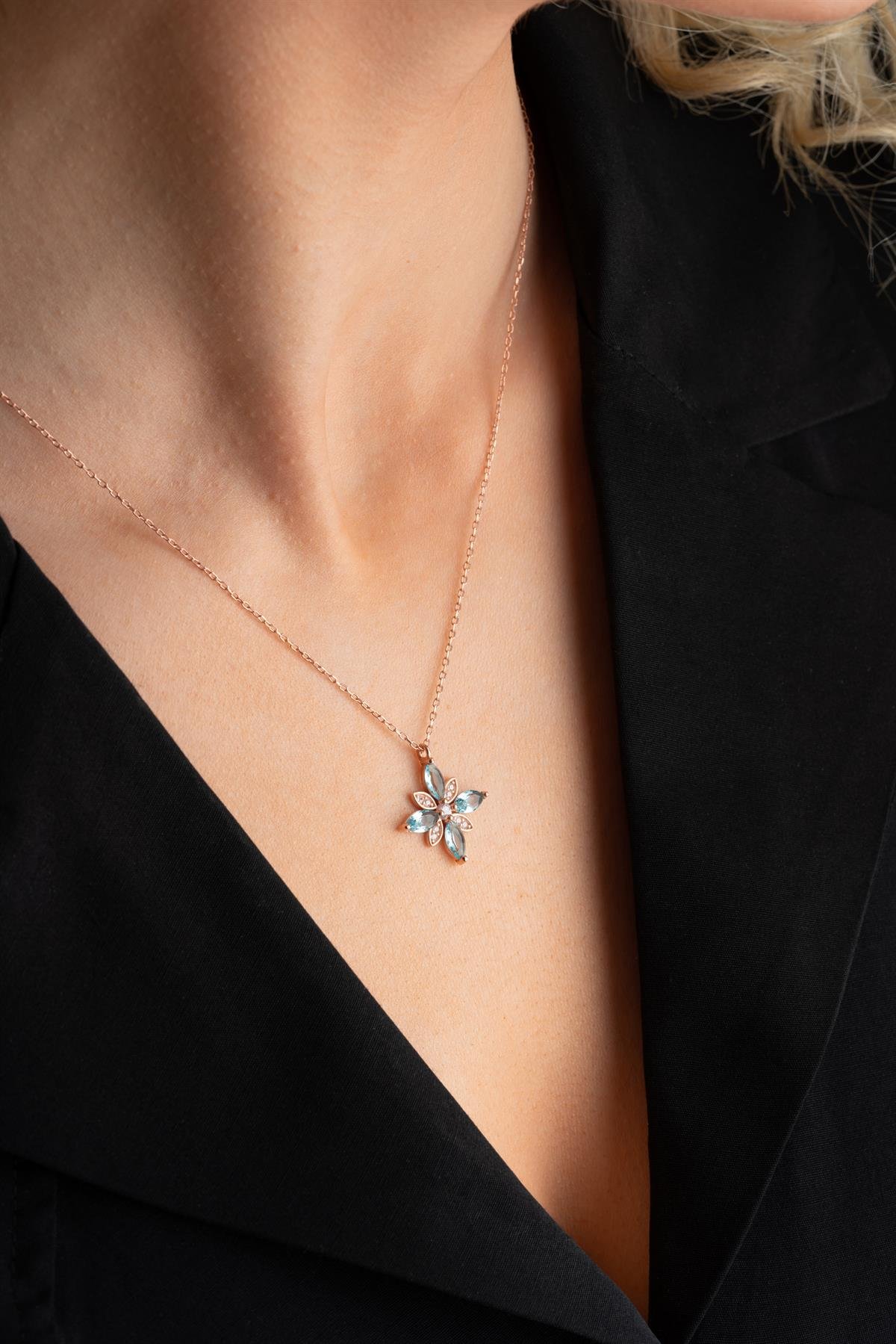 925 Ayar Gümüş Aquamarin Taşlı Umut Çiçeği Kolye