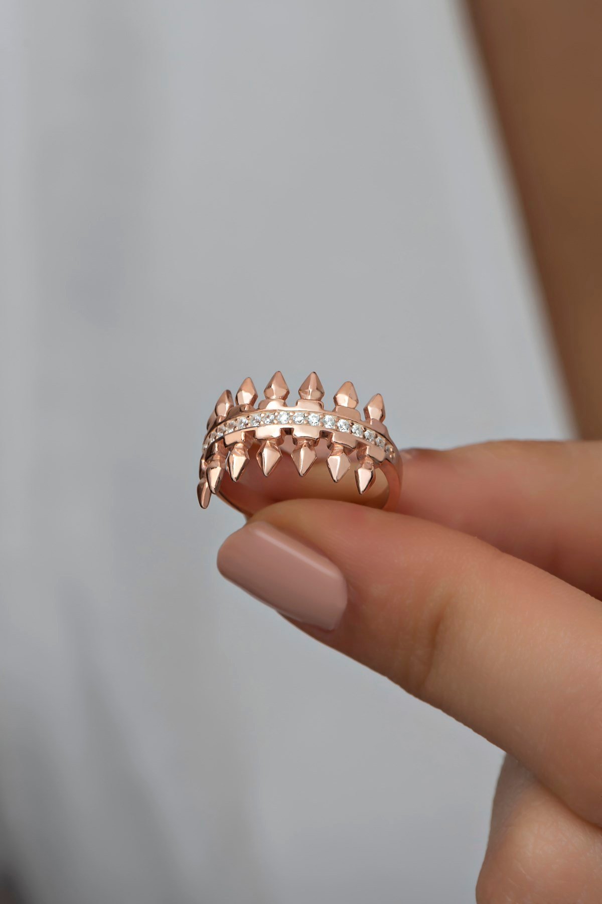 925 Ayar Gümüş Ayarlanabilir Sıralı Zirkon Taşlı Çivi Model Yüzük