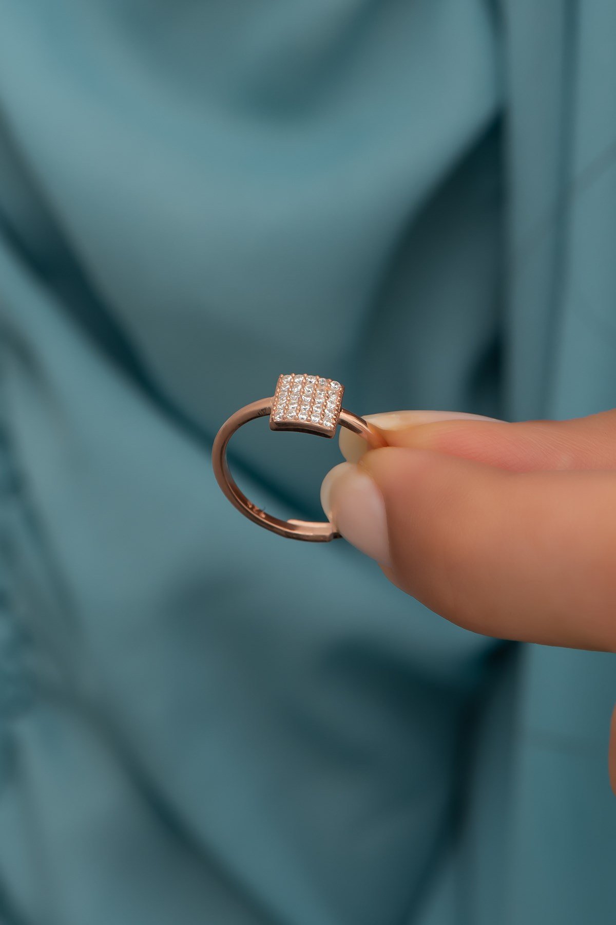 925 Ayar Gümüş Ayarlanabilir Zirkon Taşlı Kare Tasarım Yüzük