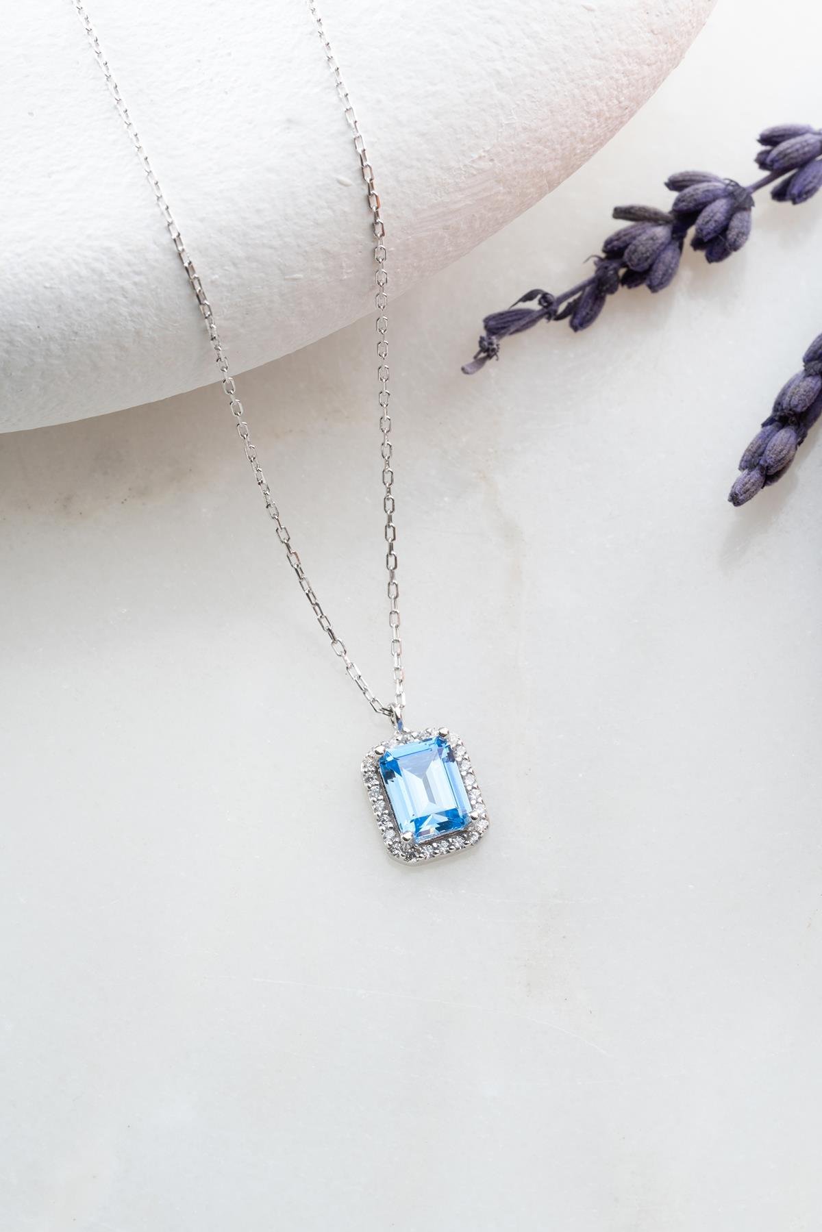 925 Ayar Gümüş Baget Mavi Zirkon Taşlı Tektaş Kolye