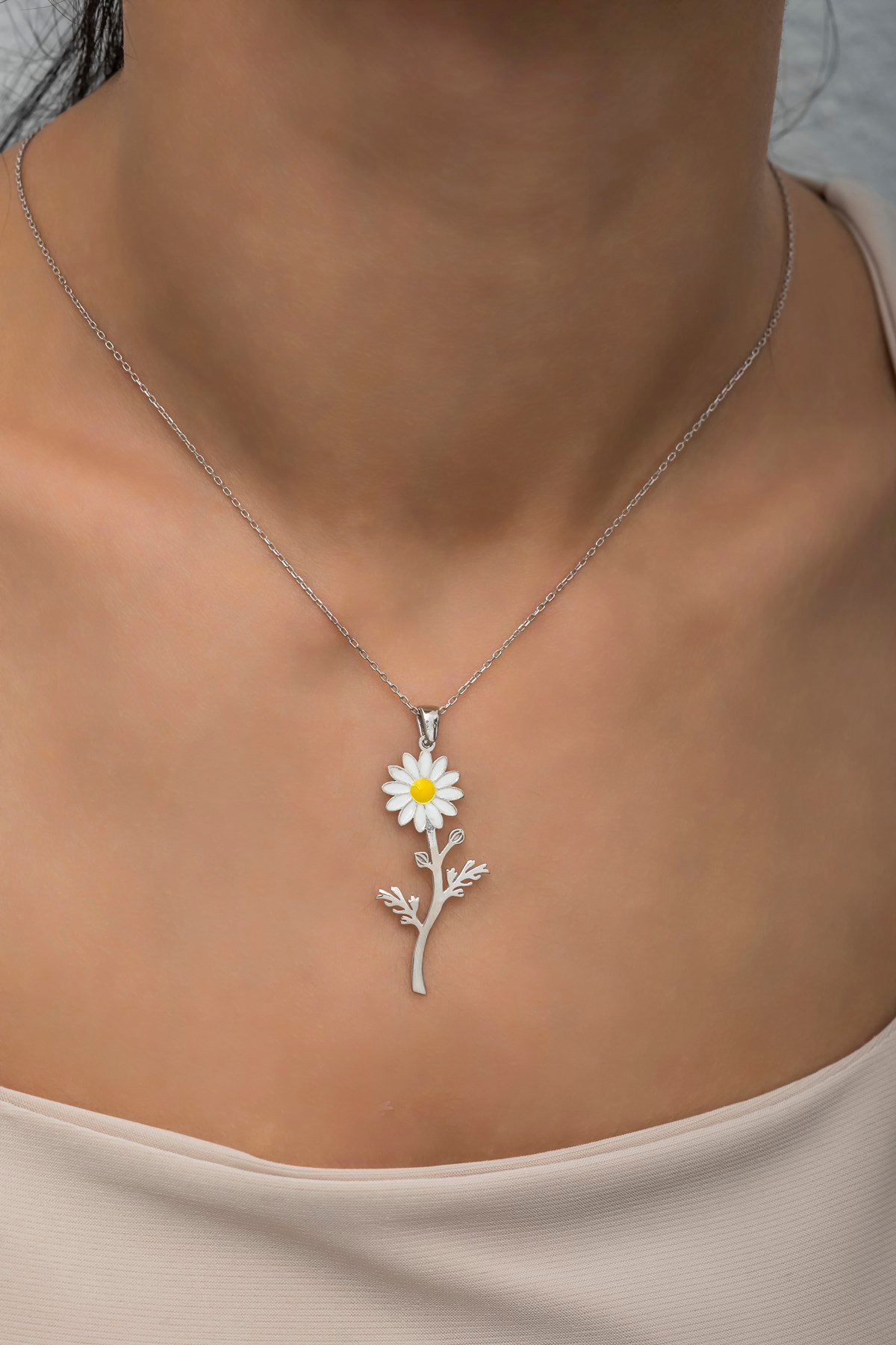 925 Ayar Gümüş Dalında Papatya Kolye