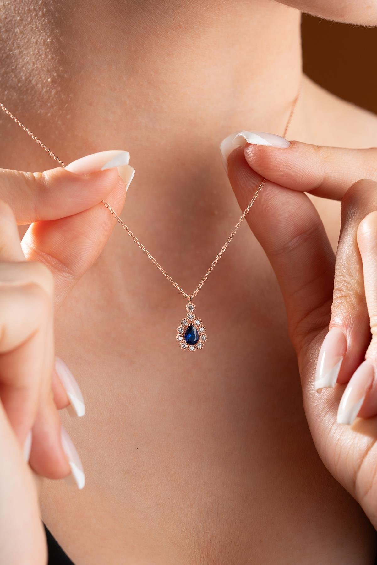 925 Ayar Gümüş Elmas Montür Damla Mavi Zirkon Taşlı Kolye