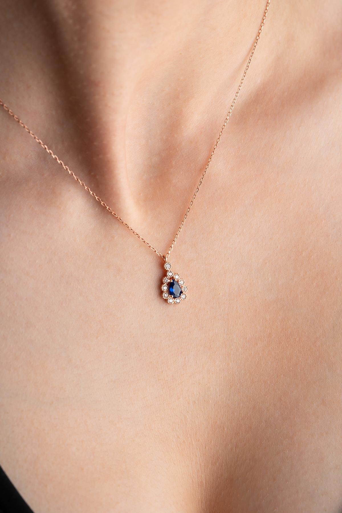 925 Ayar Gümüş Elmas Montür Damla Mavi Zirkon Taşlı Kolye