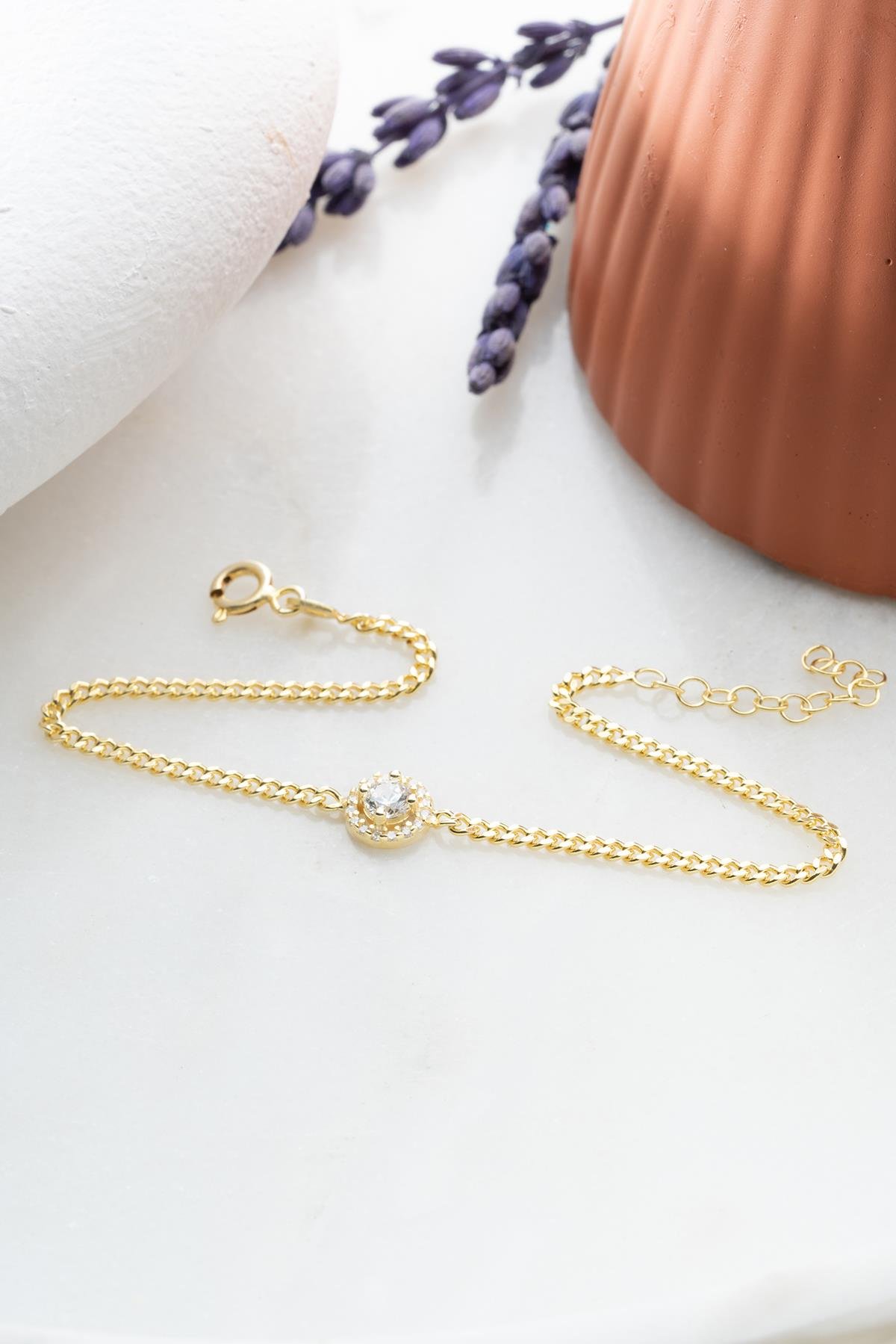 925 Ayar Gümüş Gold Gurmet Zincirli Elmas Montür Tektaş Bileklik