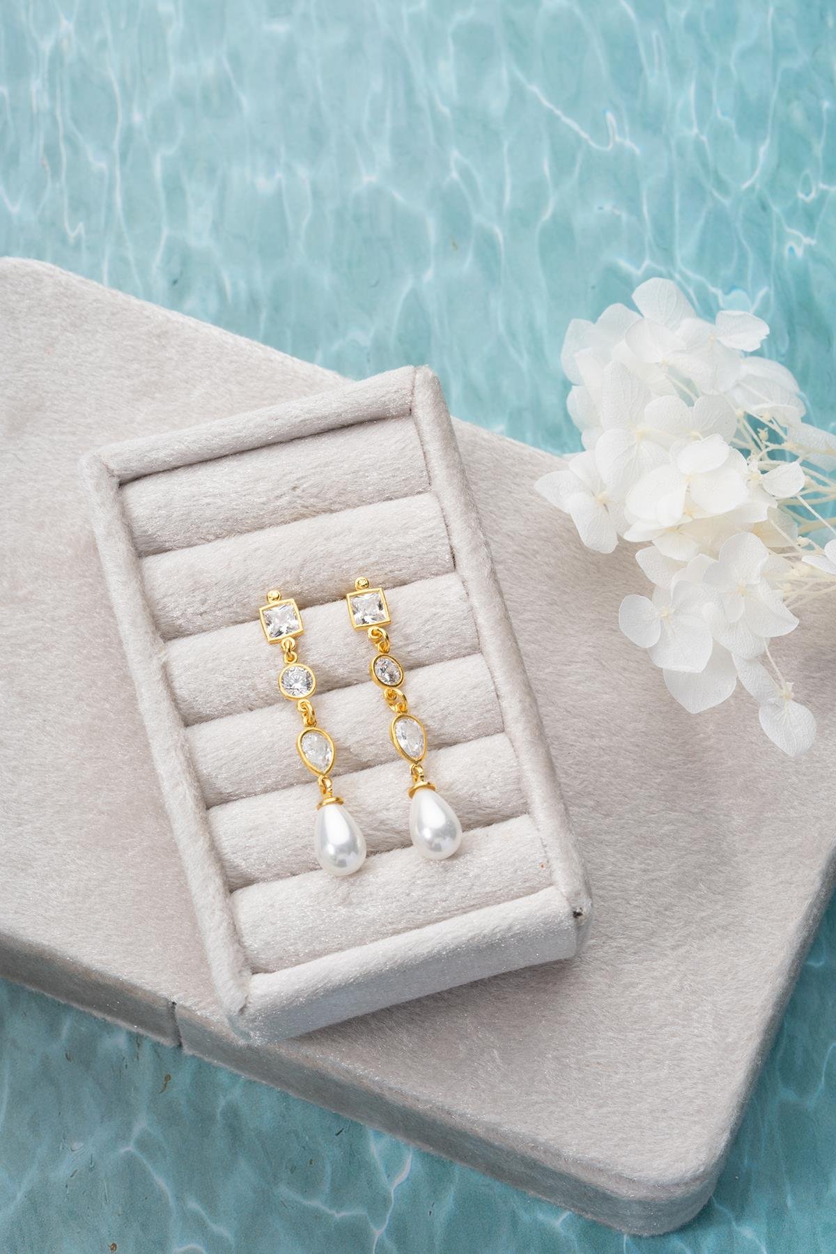 925 Ayar Gümüş Gold İnci Detaylı Sallantılı 3 Element Küpe