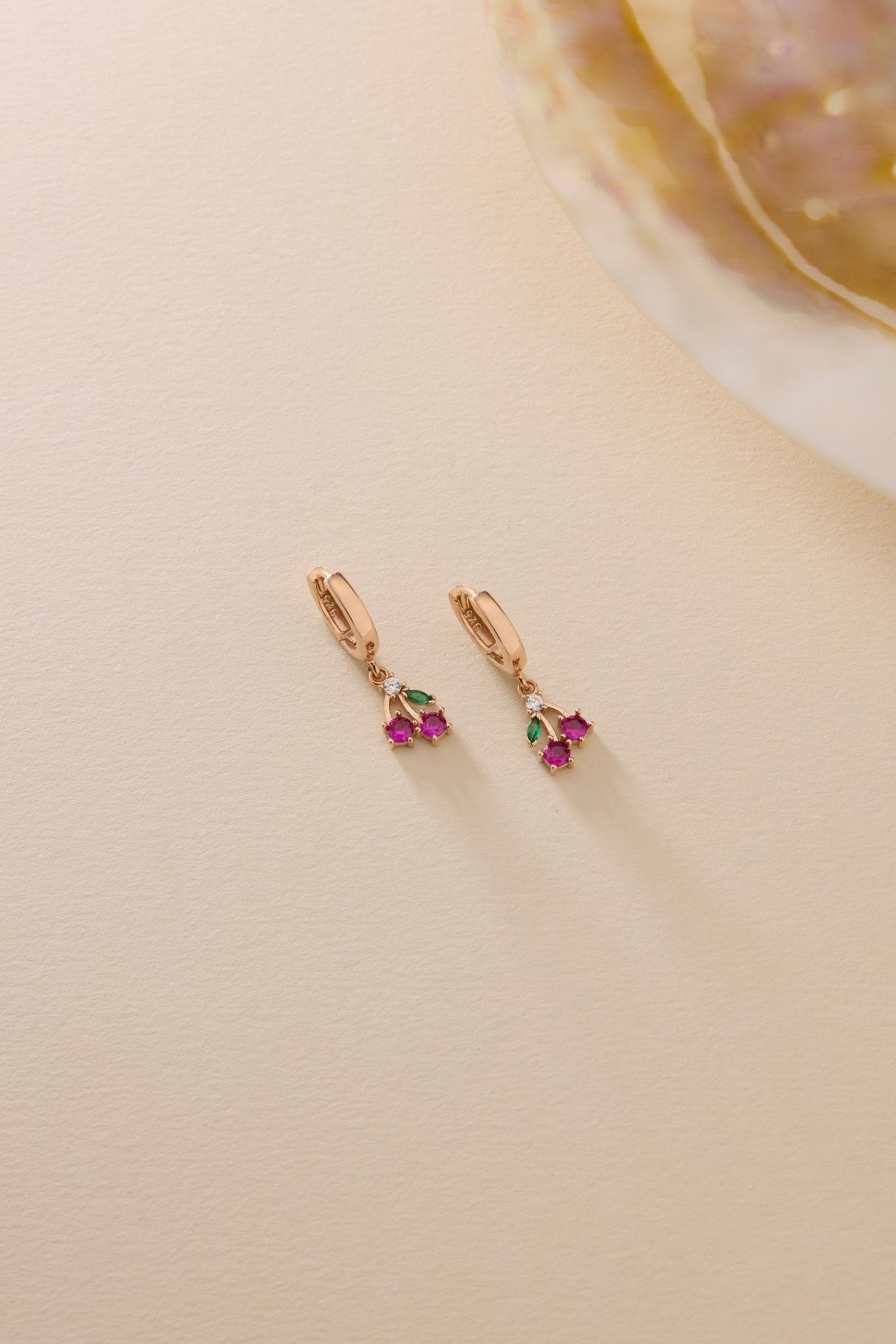 925 Ayar Gümüş Gold Kaplama 12 mm Halka Minimal Kiraz Küpe