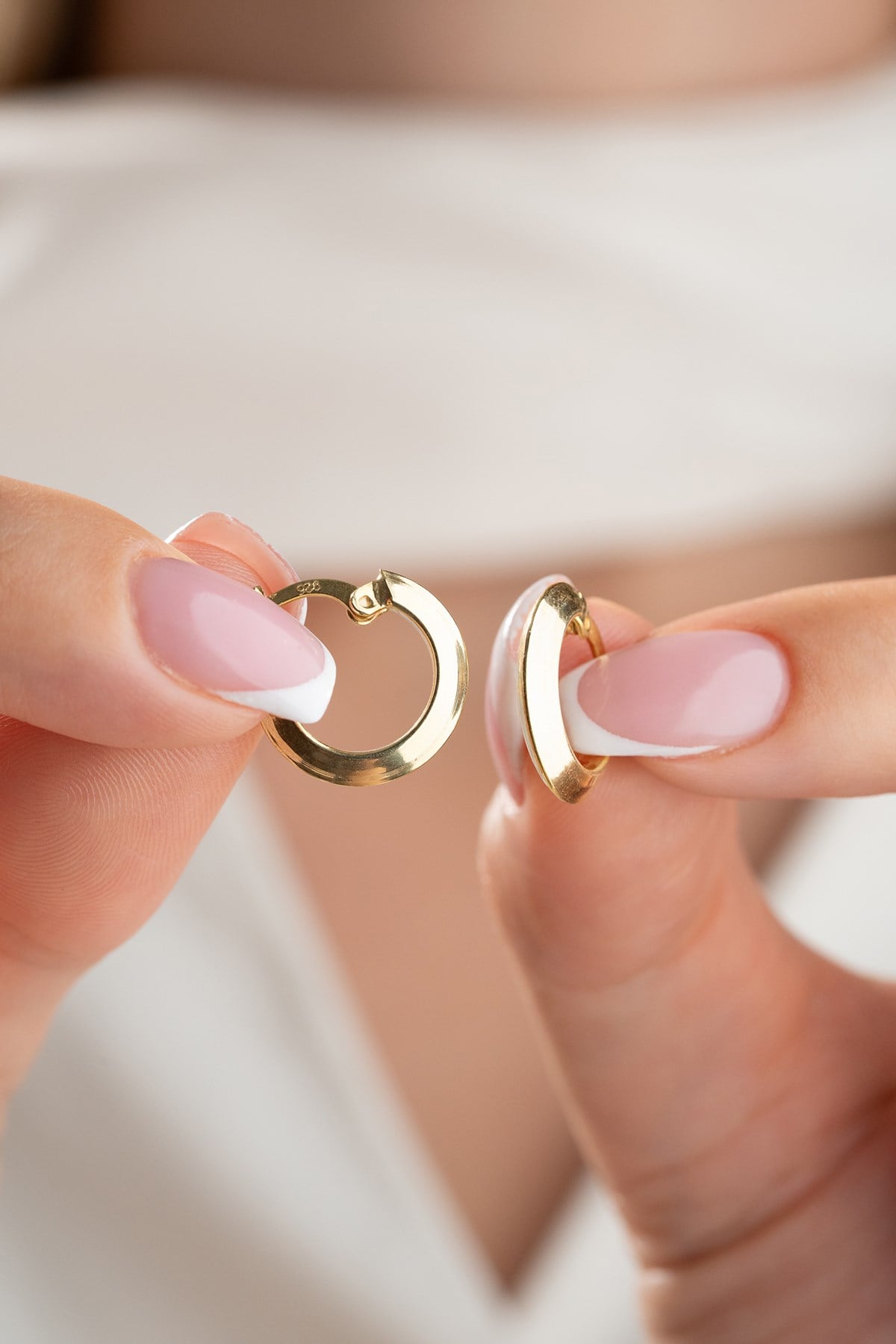 925 Ayar Gümüş Gold Kaplama 15 mm Halka Model Şarnel Halka Küpe