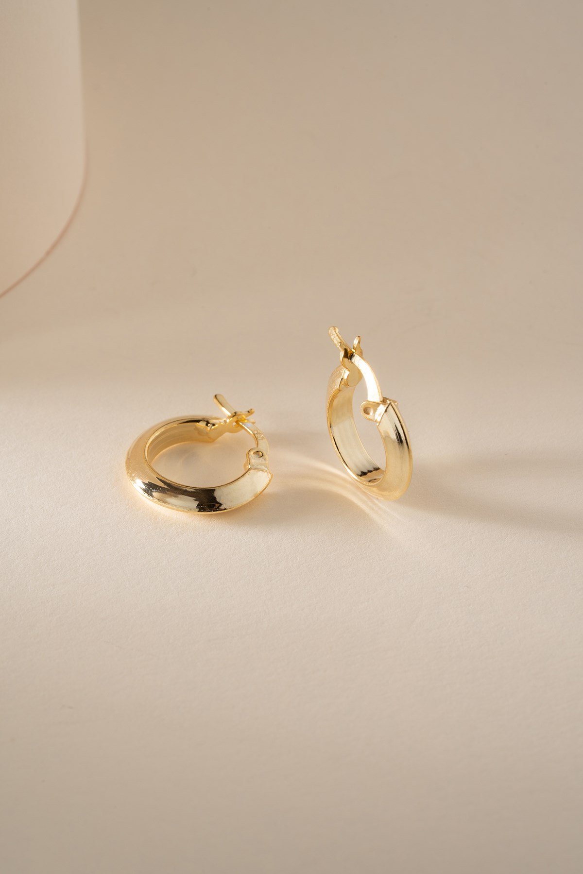 925 Ayar Gümüş Gold Kaplama 15 mm Halka Model Şarnel Halka Küpe