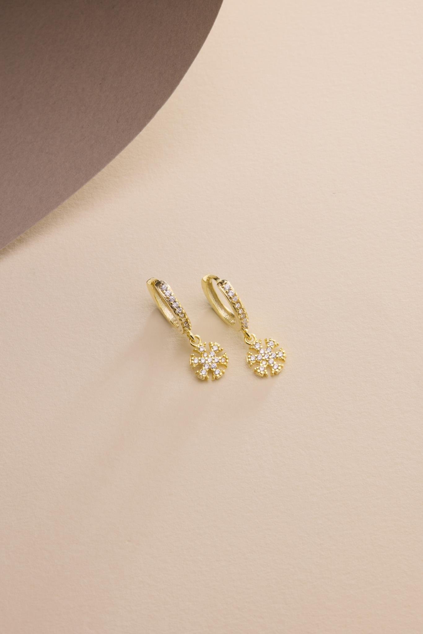 925 Ayar Gümüş Gold Kaplama 15 mm Halka Kartanesi Küpe