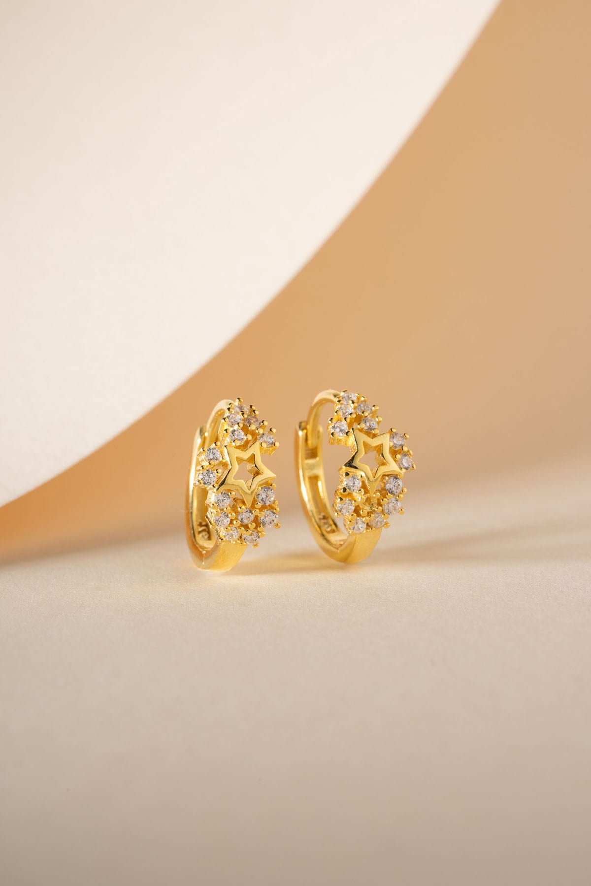 925 Ayar Gümüş Gold Kaplama 15 mm Işıltılı Yıldız Küpe