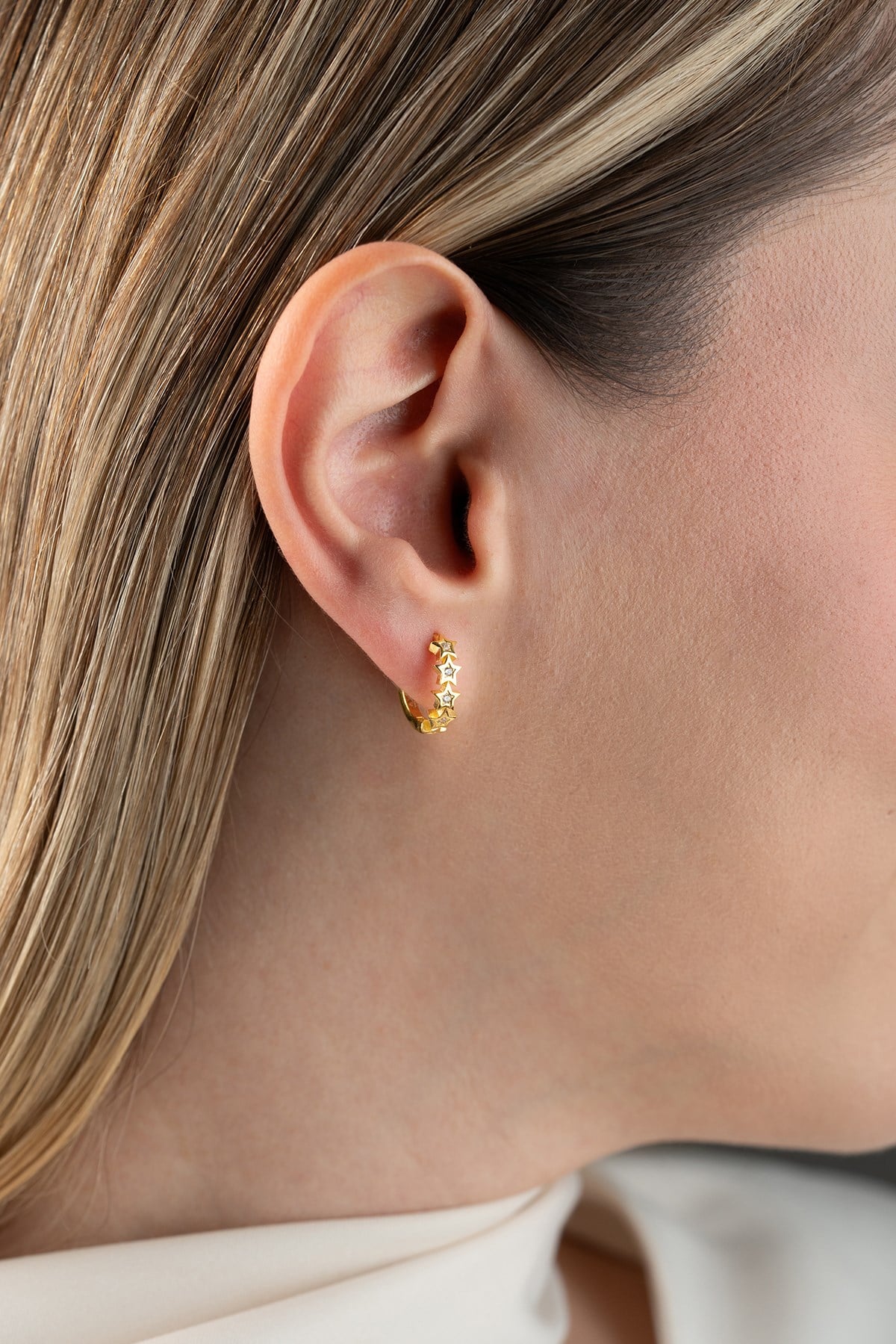 925 Ayar Gümüş Gold Kaplama 15 mm Yıldız Çemberi Küpe