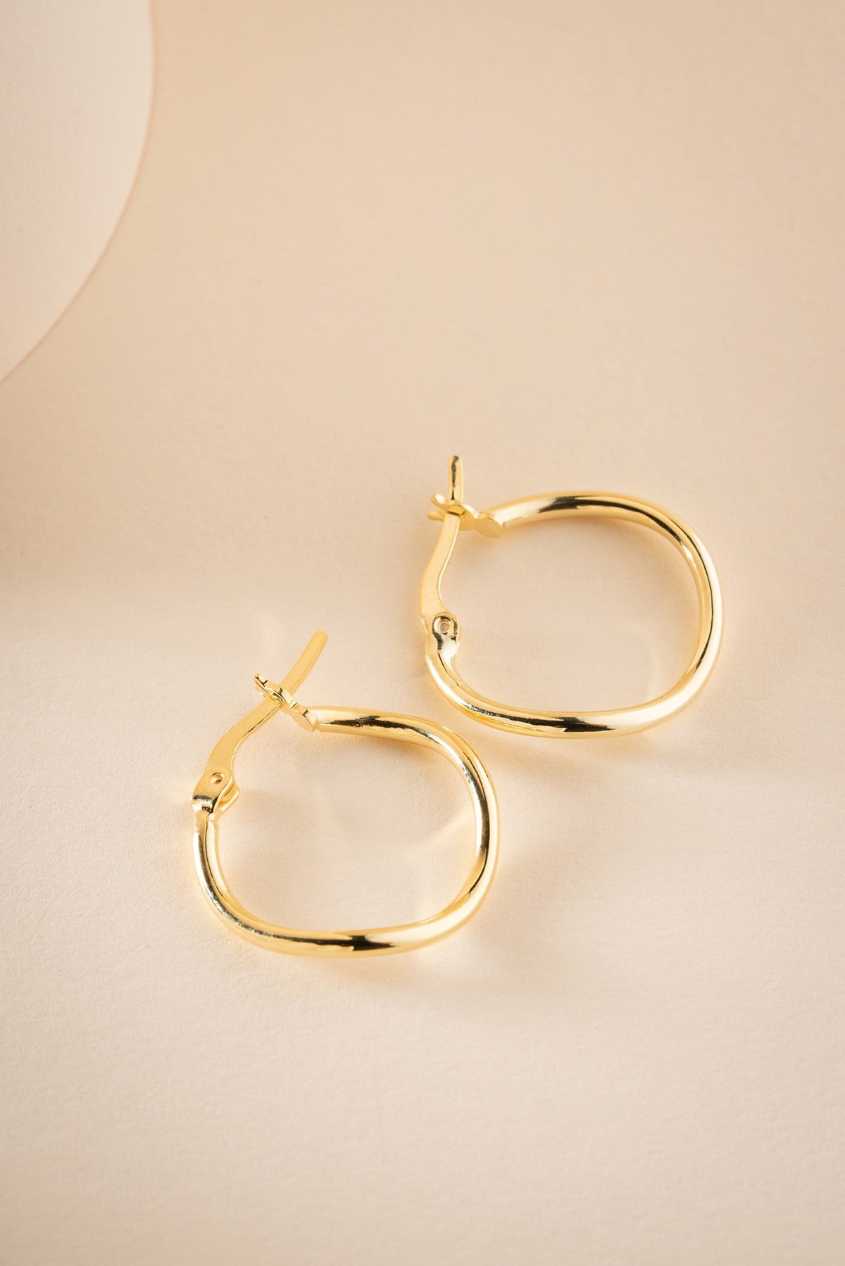 925 Ayar Gümüş Gold Kaplama 20 mm Dalgalı Şarnel Küpe
