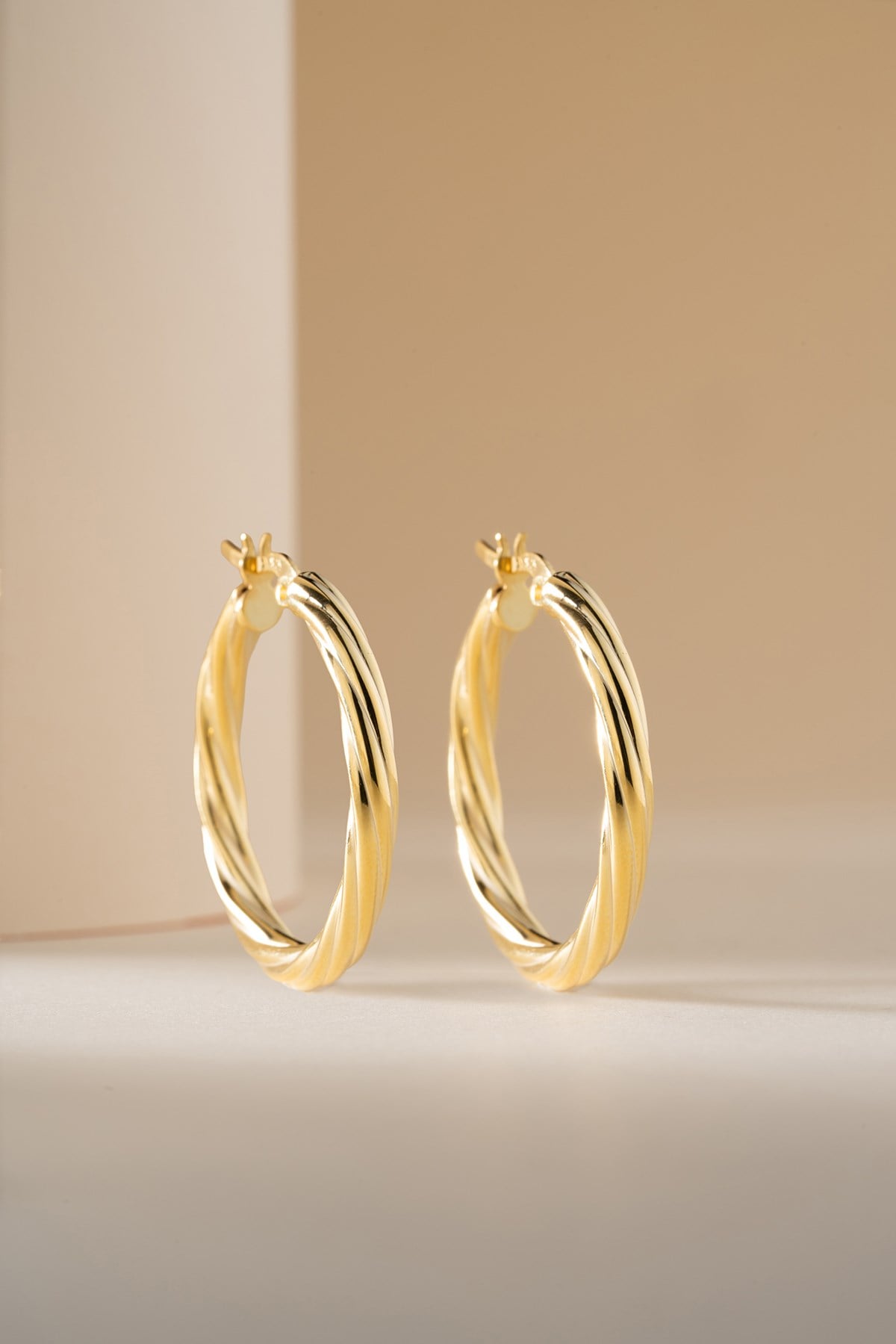 925 Ayar Gümüş Gold Kaplama 25 mm Burgu Model Şarnel Halka Küpe