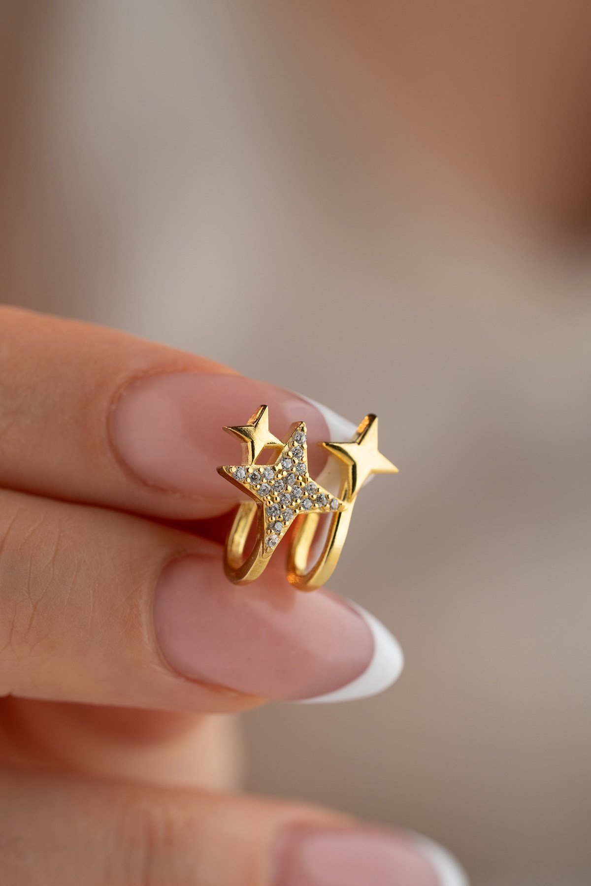 925 Ayar Gümüş Gold Kaplama 3 Yıldızlı Kıkırdak Küpe
