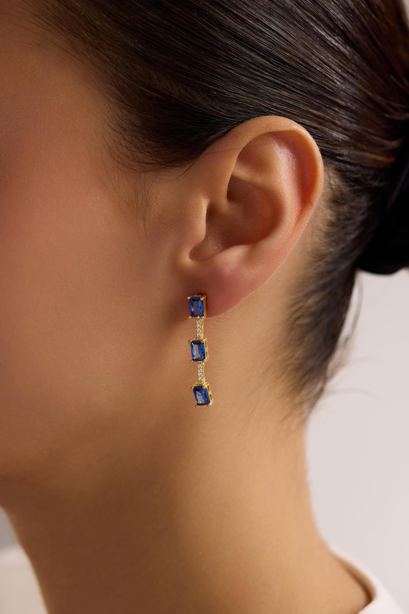 925 Ayar Gümüş Gold Kaplama 3'Lü Mavi Baget Taşlı Sallantılı Küpe