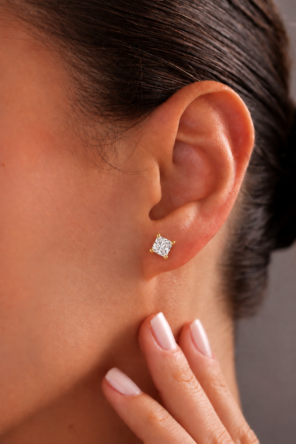 925 Ayar Gümüş Gold Kaplama 5 mm Kare Star Kesim Minimal Tektaş Küpe