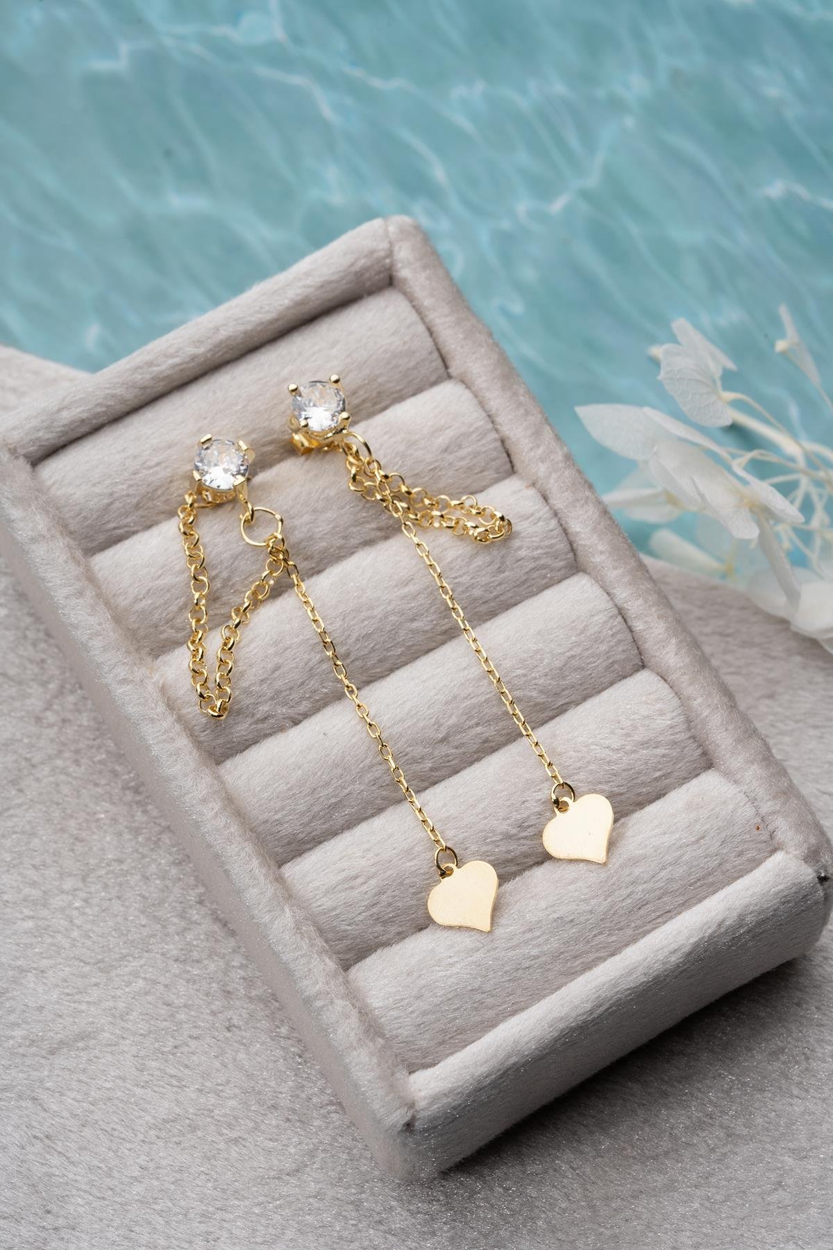 925 Ayar Gümüş Gold Kaplama 5 Mm Tektaş Sallantılı Zincir Sade Kalp Model Küpe