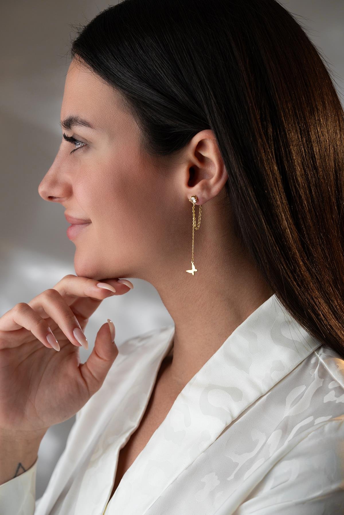 925 Ayar Gümüş Gold Kaplama 5 Mm Tektaş Sallantılı Zincir Zirkon Taşsız Kelebek Küpe