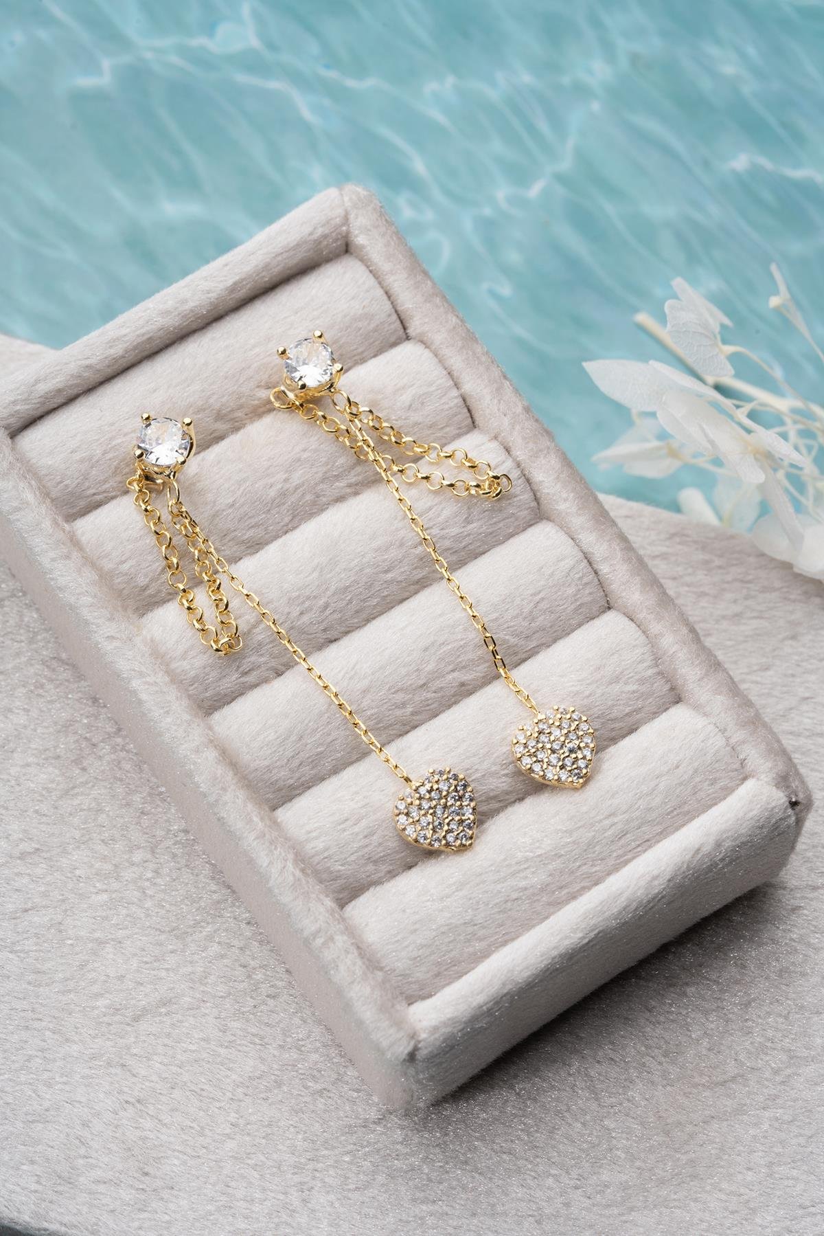 925 Ayar Gümüş Gold Kaplama 5 Mm Tektaş Sallantılı Zincir Kalp Model Küpe