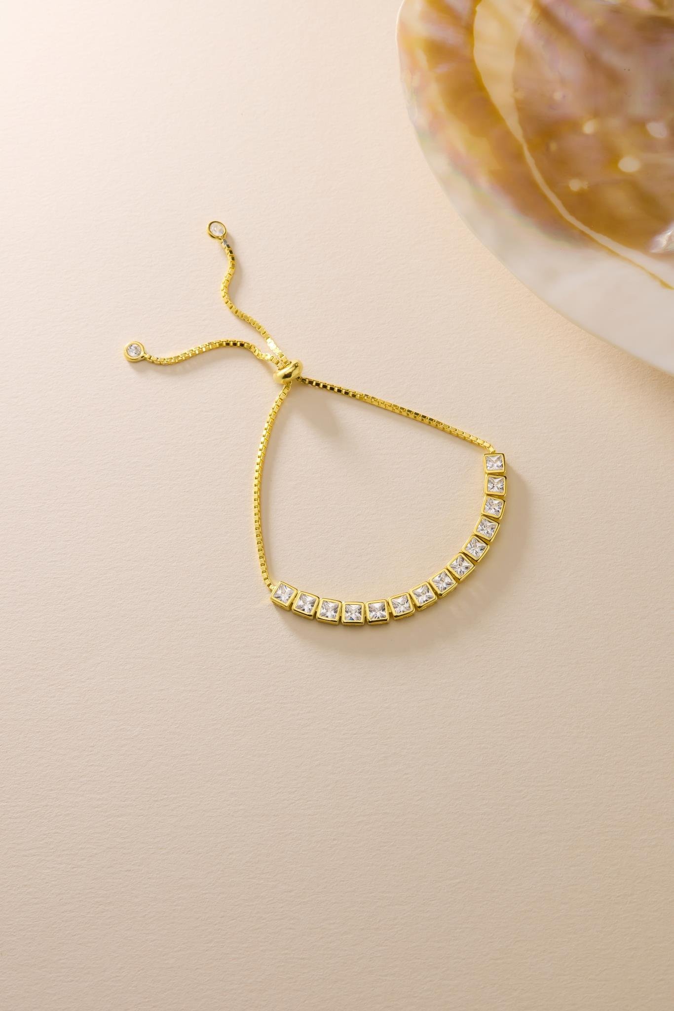 925 Ayar Gümüş Gold Kaplama Ayarlanabilir Asansörlü  Sıralı Kare Mor Taşlı Bileklik