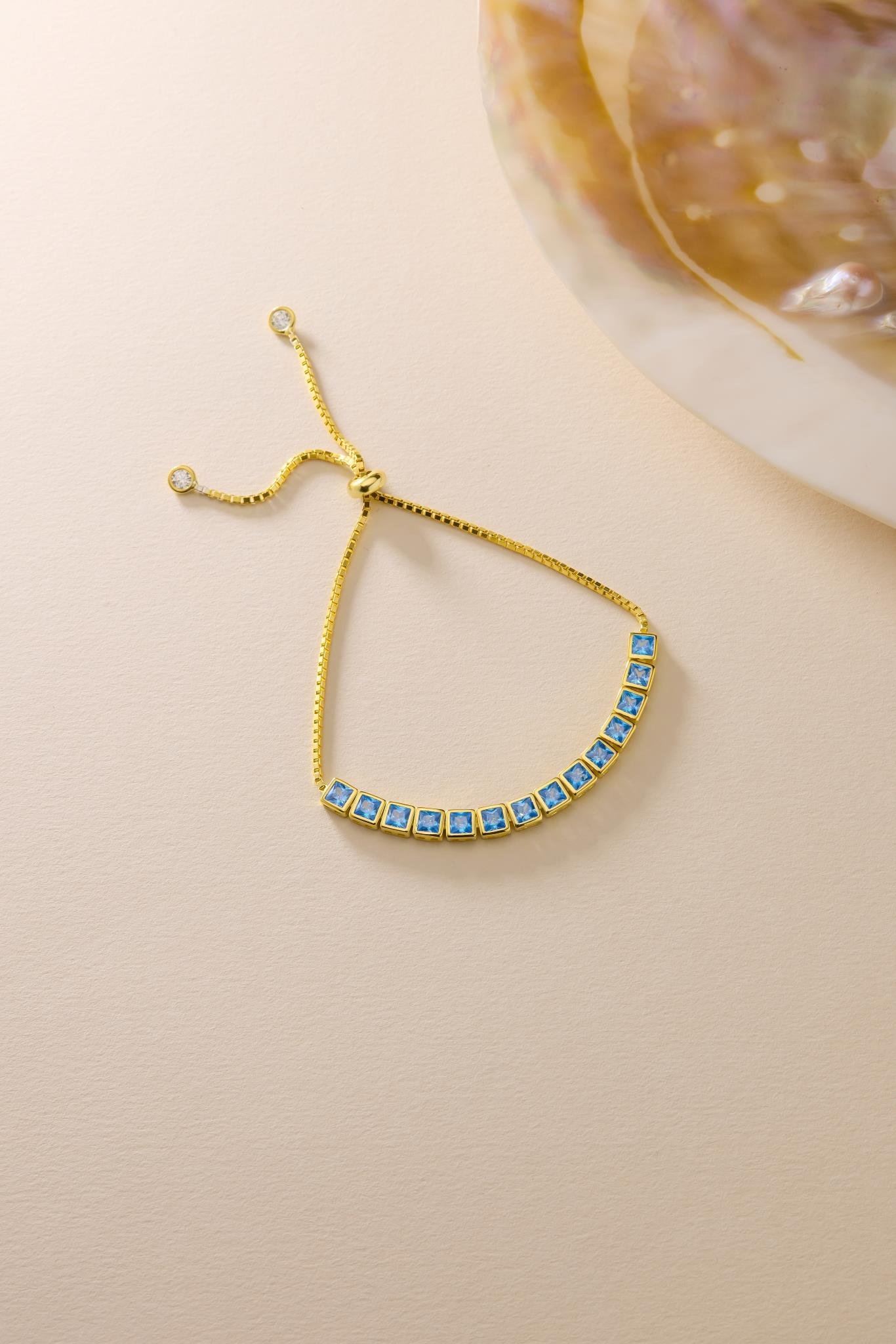 925 Ayar Gümüş Gold Kaplama Ayarlanabilir Asansörlü  Sıralı Kare Aquamarin Taşlı Bileklik