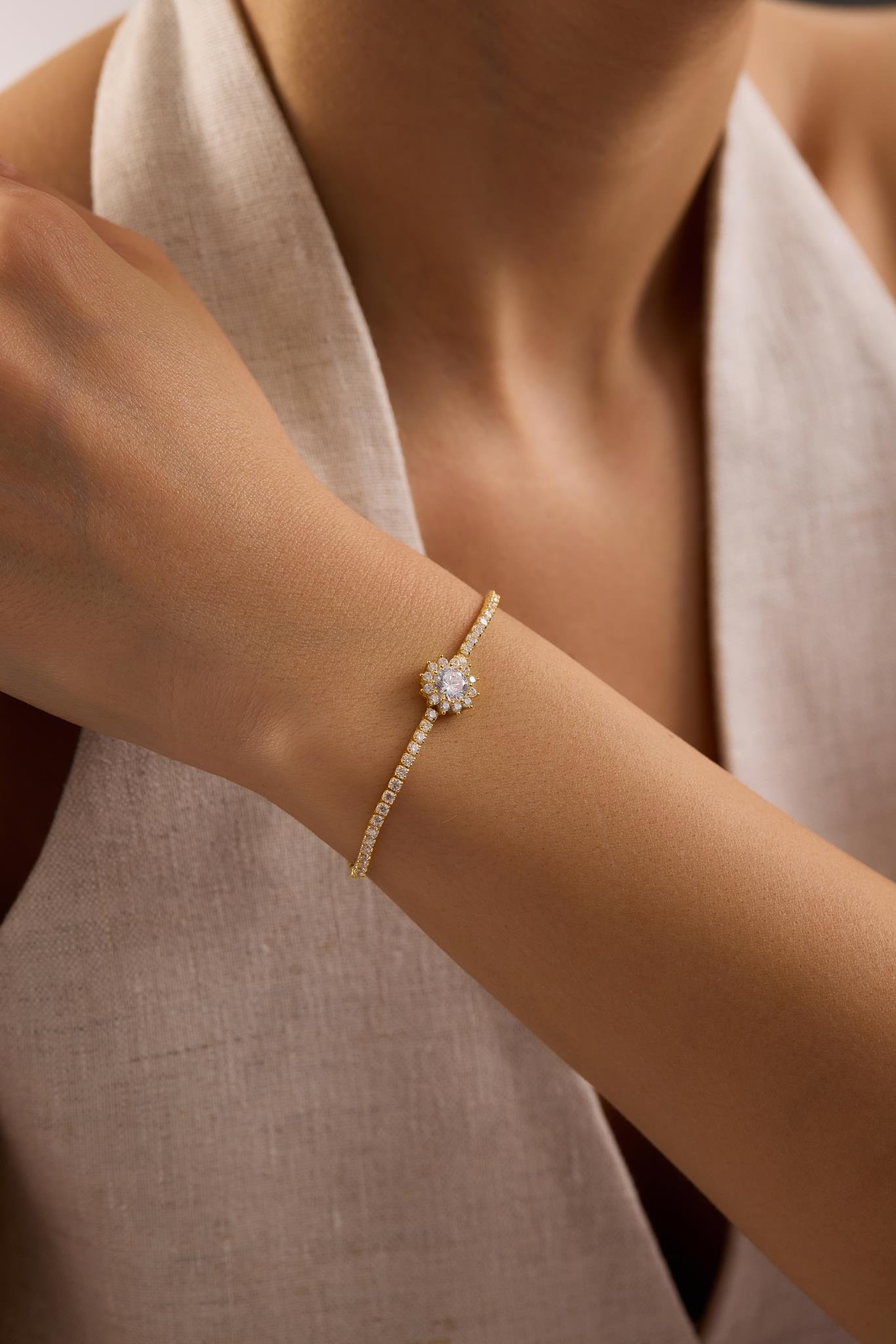 925 Ayar Gümüş Gold Kaplama Ayarlanabilir Asansörlü Pırlanta Montür Suyolu Bileklik