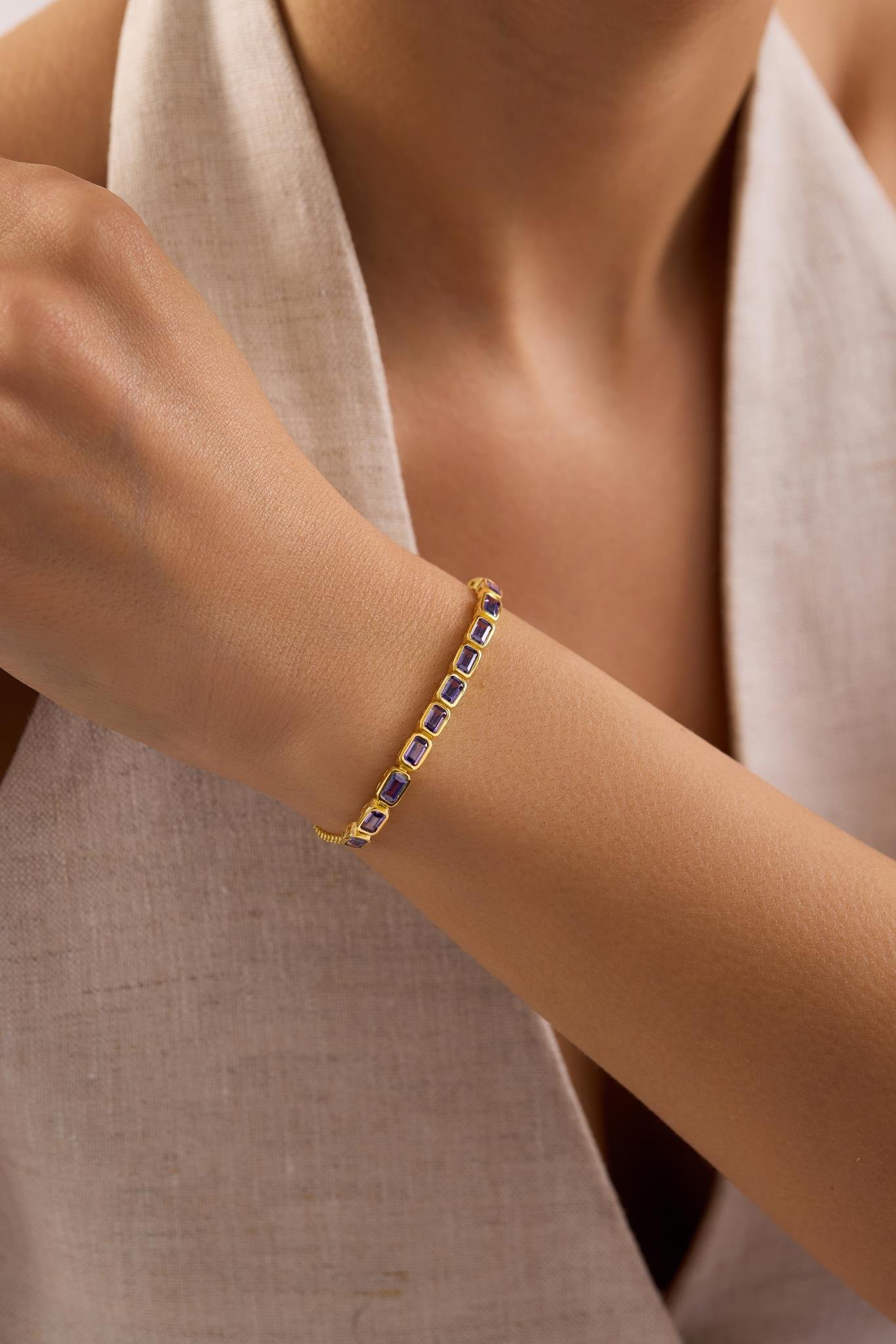 925 Ayar Gümüş Gold Kaplama Ayarlanabilir Asansörlü Sıralı Mor Baget Taşlı Bileklik