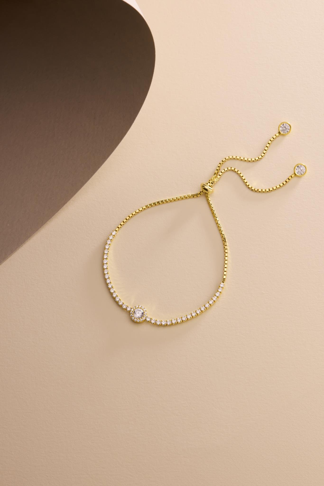 925 Ayar Gümüş Gold Kaplama Ayarlanabilir Asansörlü Su Yolu Tektaş Elmas Montür Bileklik