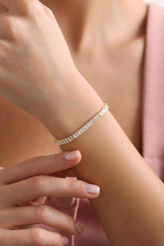 925 Ayar Gümüş Gold Kaplama Baget Taşlı Suyolu Model Bileklik 