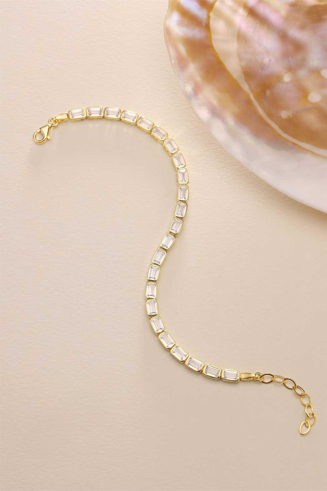 925 Ayar Gümüş Gold Kaplama Baget Taşlı Suyolu Bileklik 