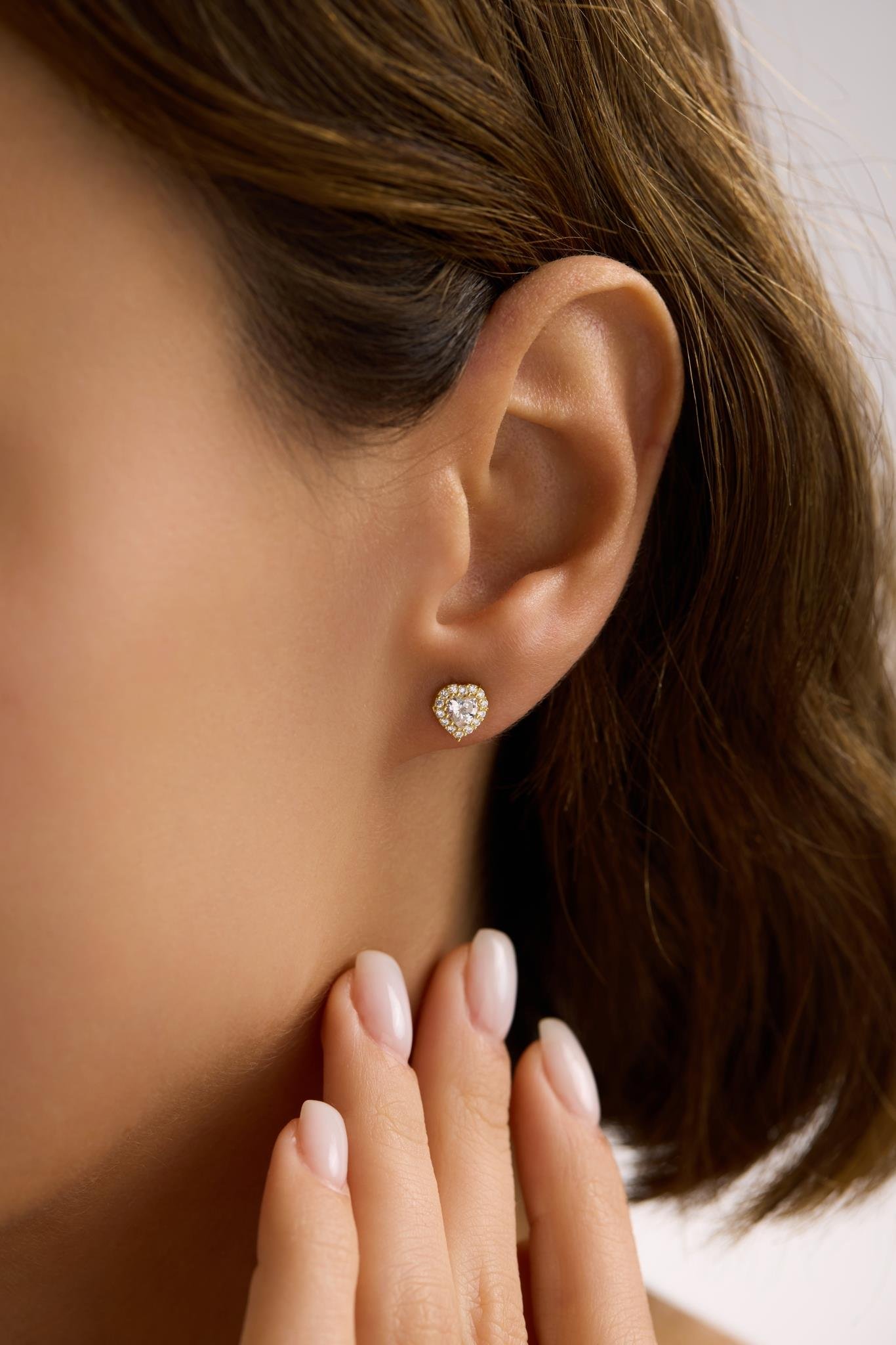 925 Ayar Gümüş Gold Kaplama Beyaz Taşlı Kalp Model Küpe