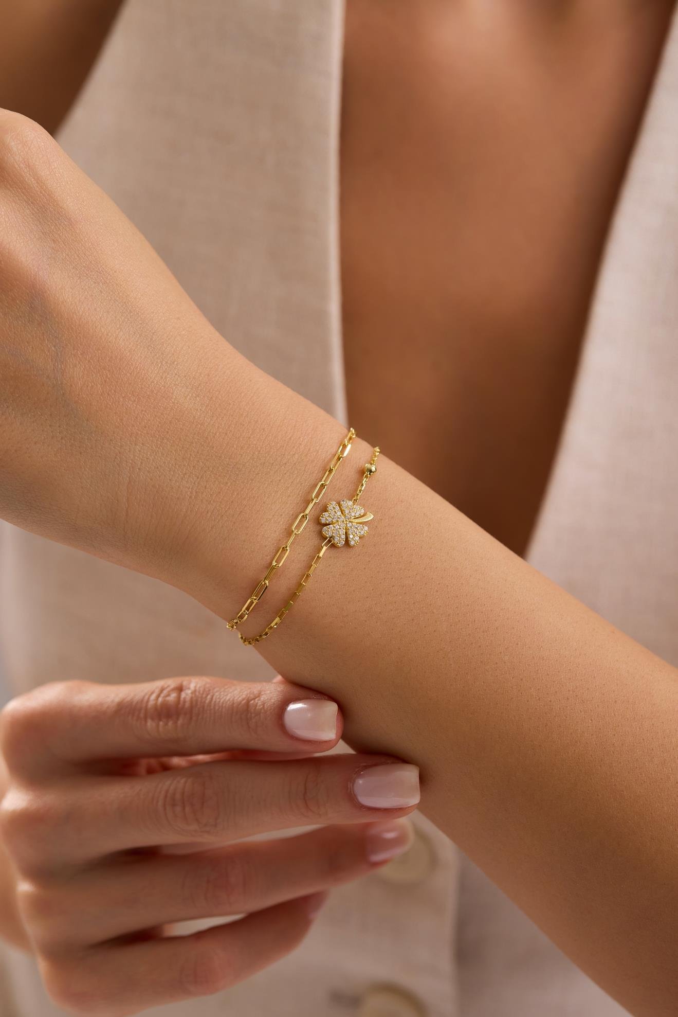 925 Ayar Gümüş Gold Kaplama Çift Zincirli Dört Yapraklı Yonca Model Bileklik