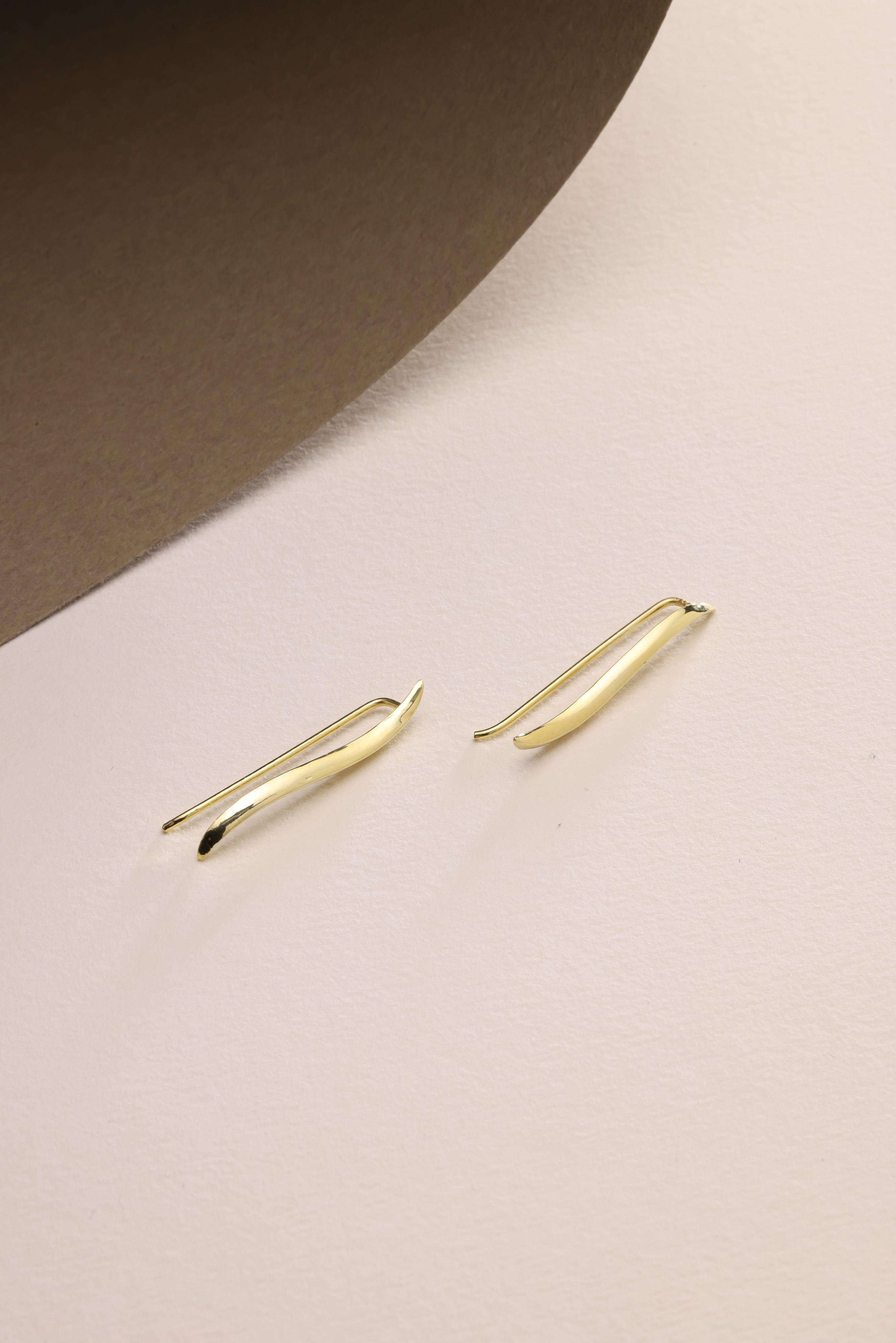 925 Ayar Gümüş Gold Kaplama Dalgalı Çubuk Model Küpe