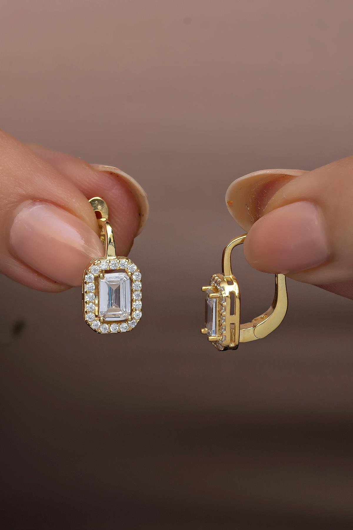 925 Ayar Gümüş Gold Kaplama J Model Tektaş Küpe