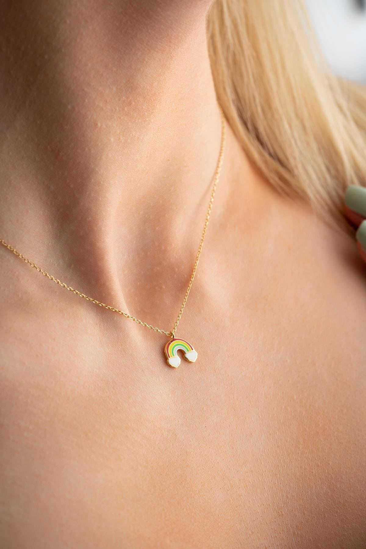 925 Ayar Gümüş Gold Kaplama Mineli Minimal Gökkuşağı Kolye