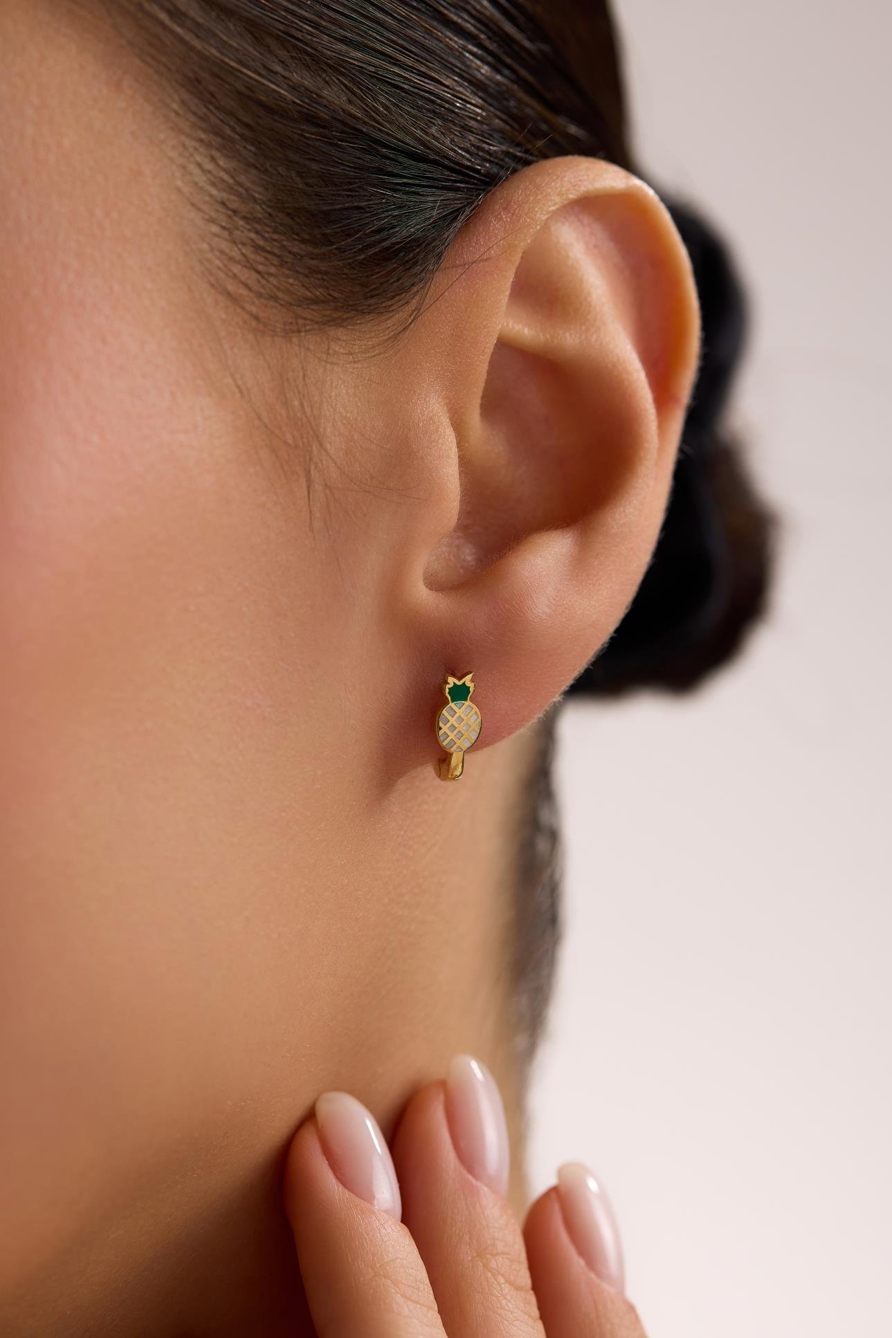 925 Ayar Gümüş Gold Kaplama Minik Ananas Model Çocuk Küpe