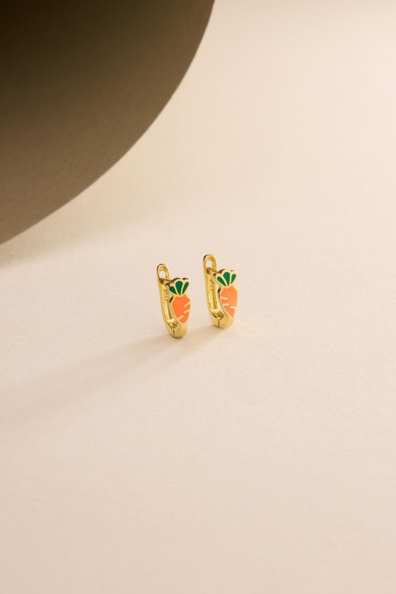 925 Ayar Gümüş Gold Kaplama Minik Havuç Model Çocuk Küpe