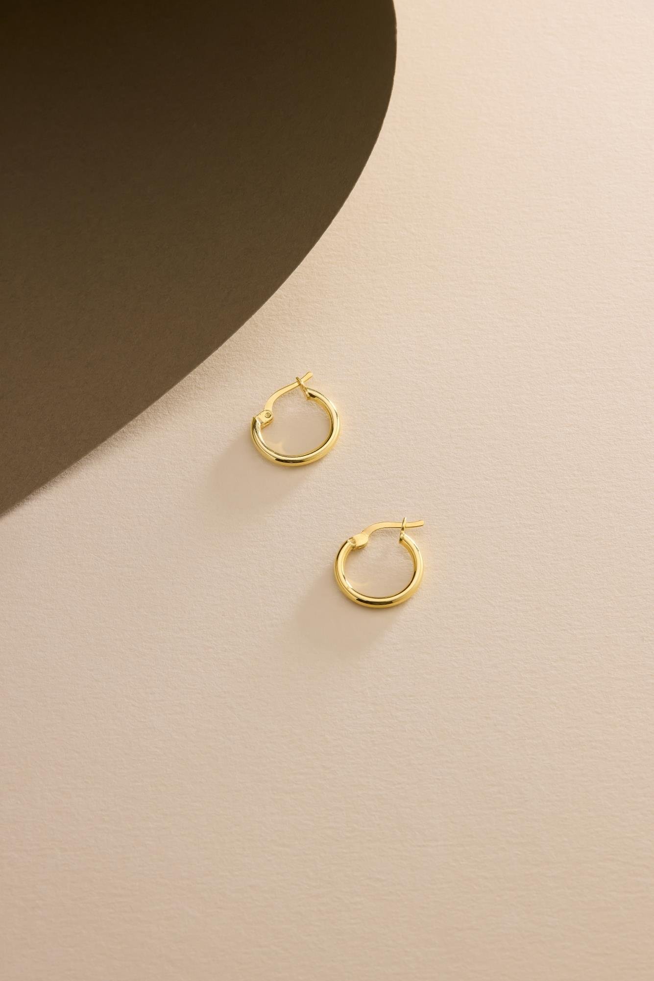 925 Ayar Gümüş Gold Kaplama Minimal Sade 15 mm Halka Şarnel Küpe