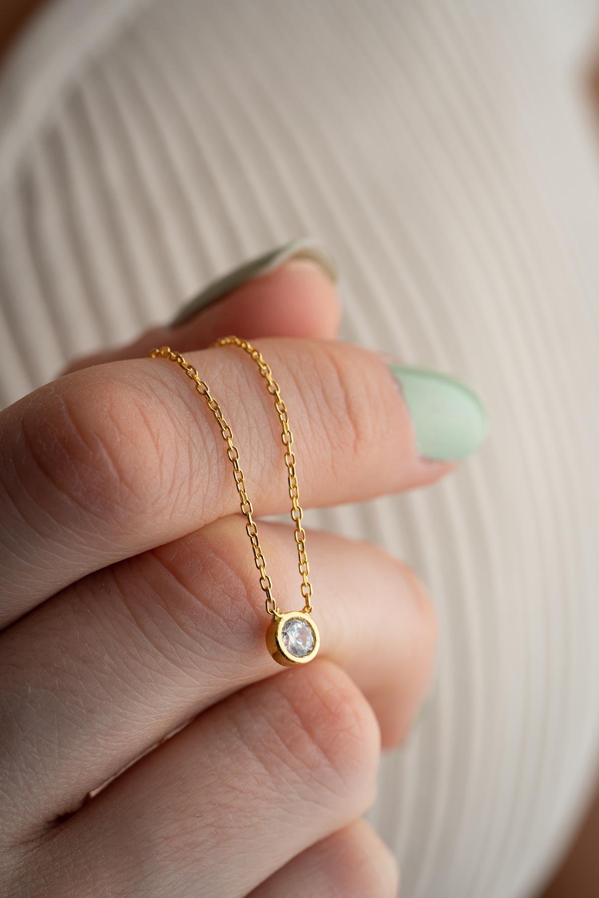 925 Ayar Gümüş Gold Kaplama Minimal Tektaş Kolye