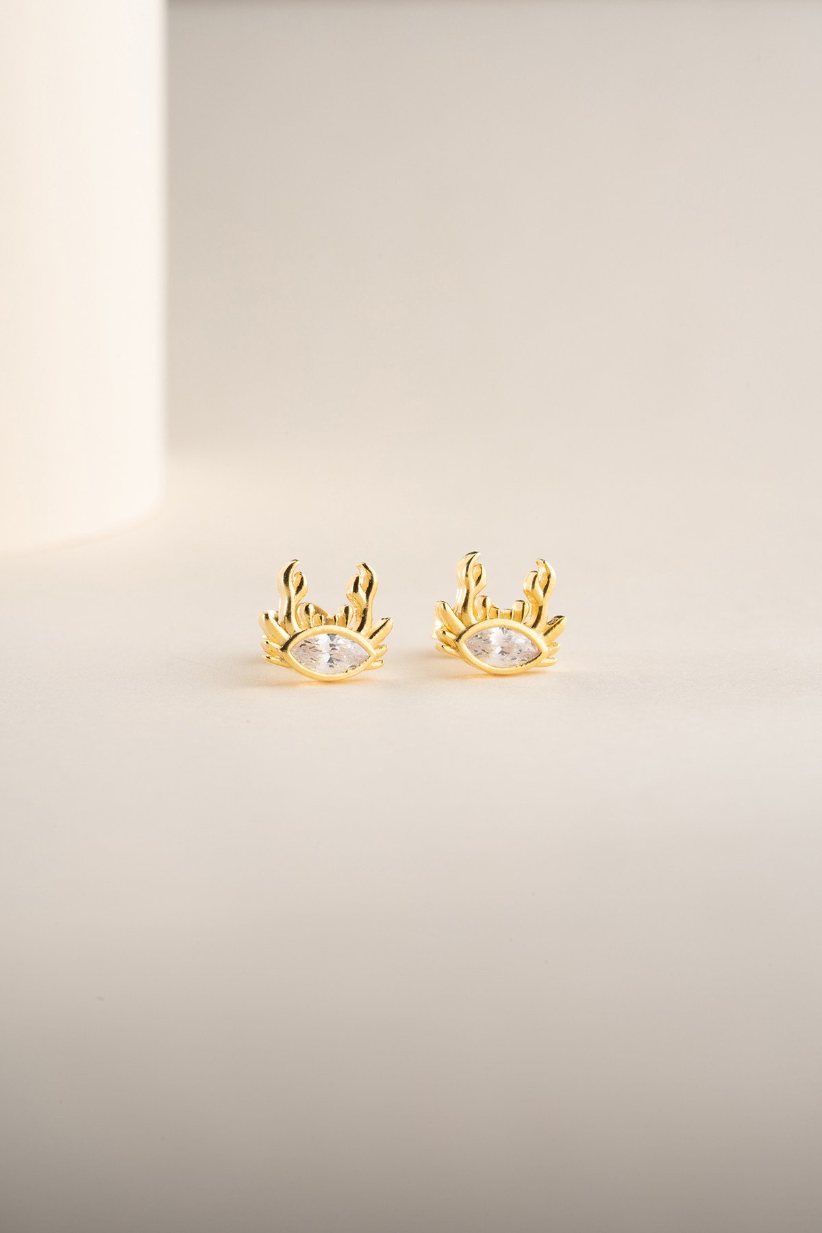 925 Ayar Gümüş Gold Kaplama Minimal Yengeç Küpe