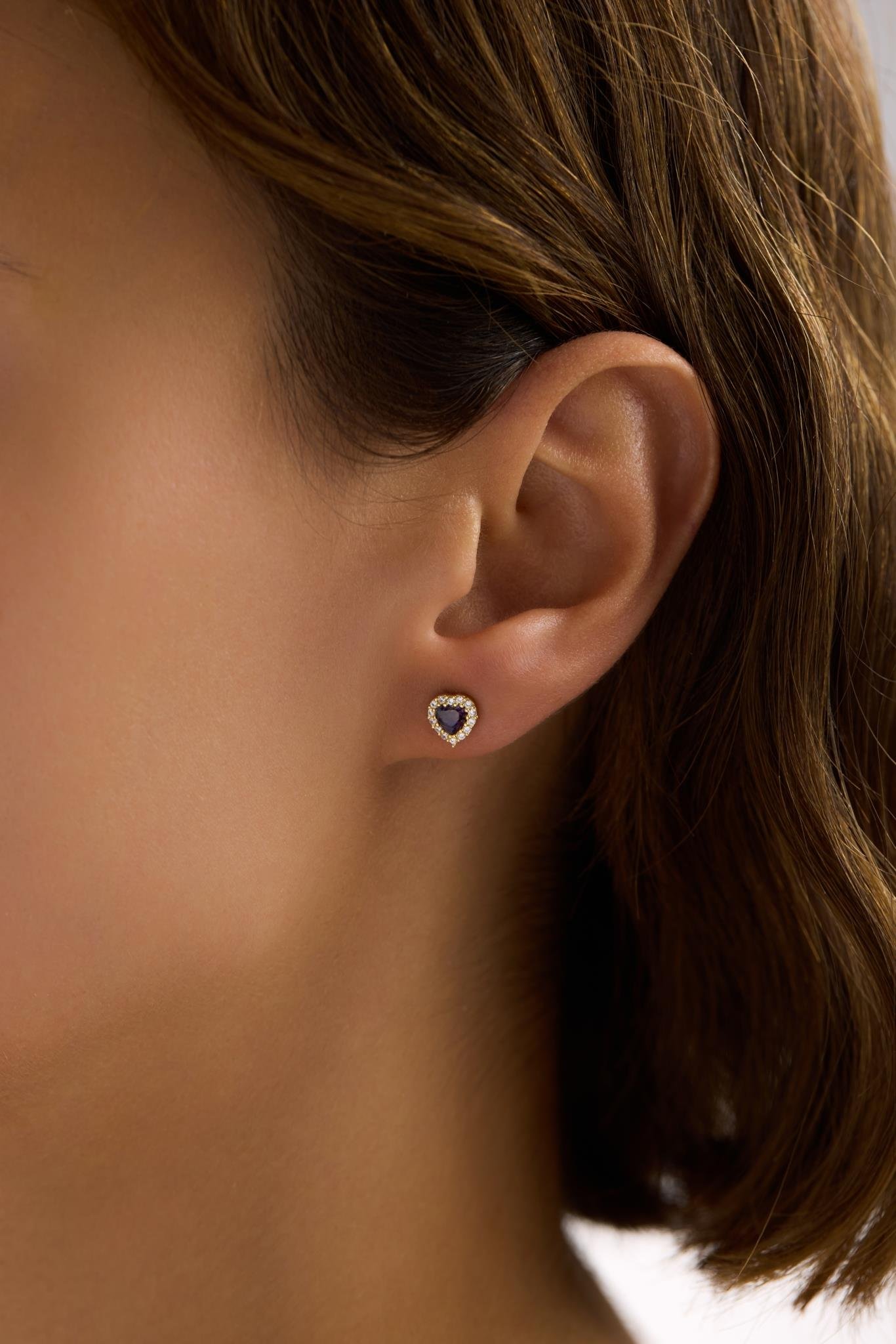 925 Ayar Gümüş Gold Kaplama Mor Taşlı Kalp Model Küpe