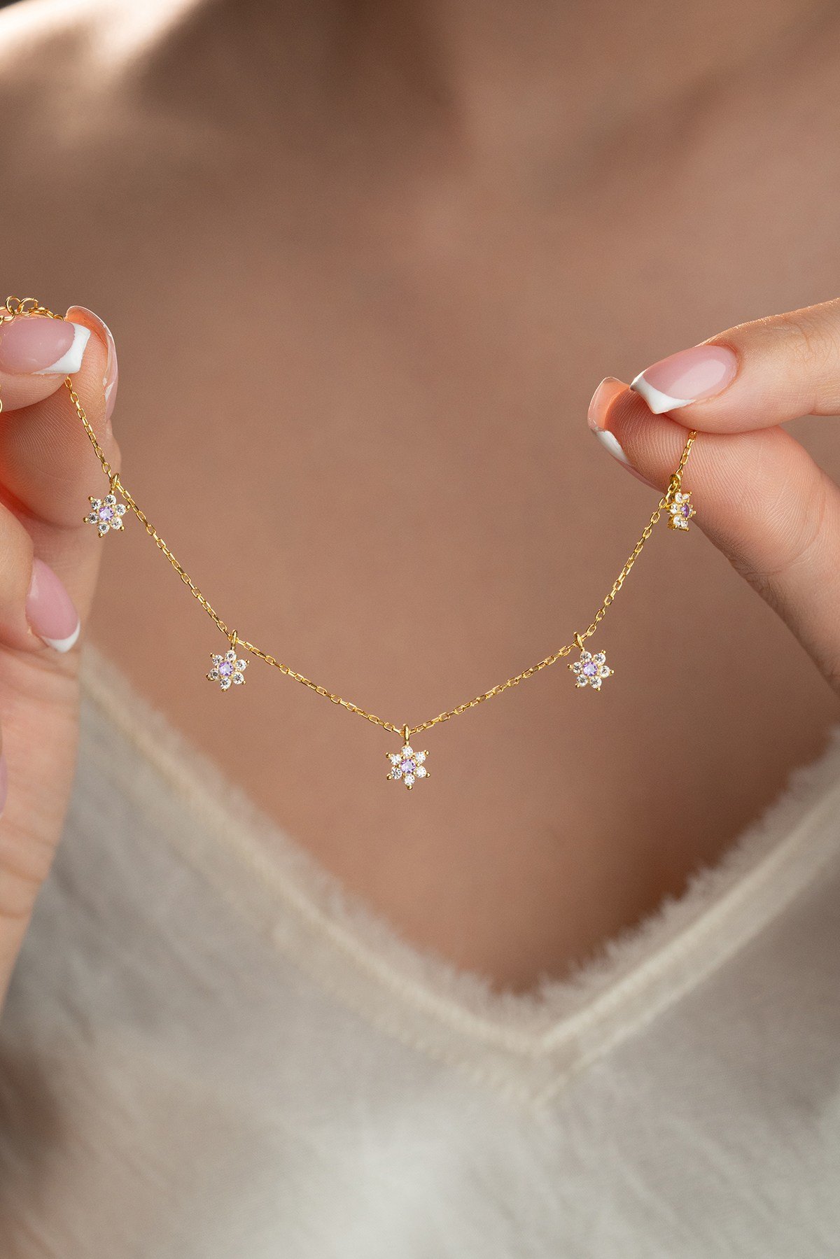 925 Ayar Gümüş Gold Kaplama Mor Taşlı Minimal Çiçek Şans Bileklik