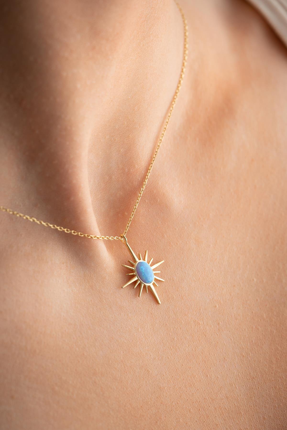 925 Ayar Gümüş Gold Kaplama Opal Taşlı Kutup Yıldızı Kolye