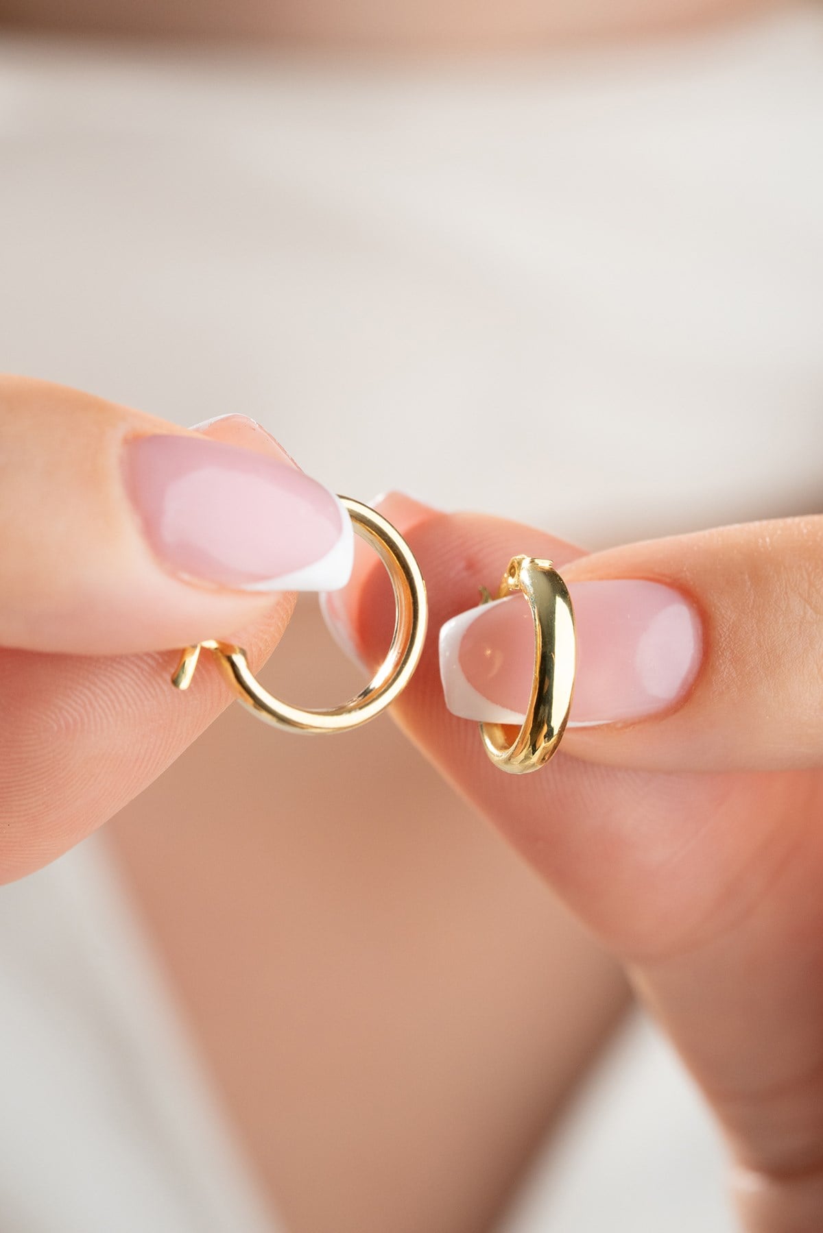 925 Ayar Gümüş Gold Kaplama Oval 15 mm Şarnel Halka Küpe