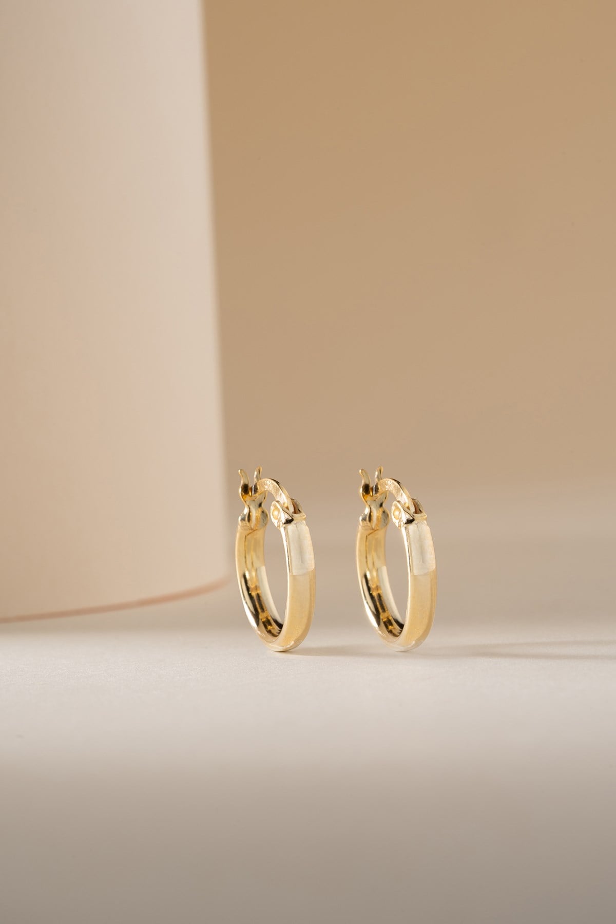925 Ayar Gümüş Gold Kaplama Oval 15 mm Şarnel Halka Küpe