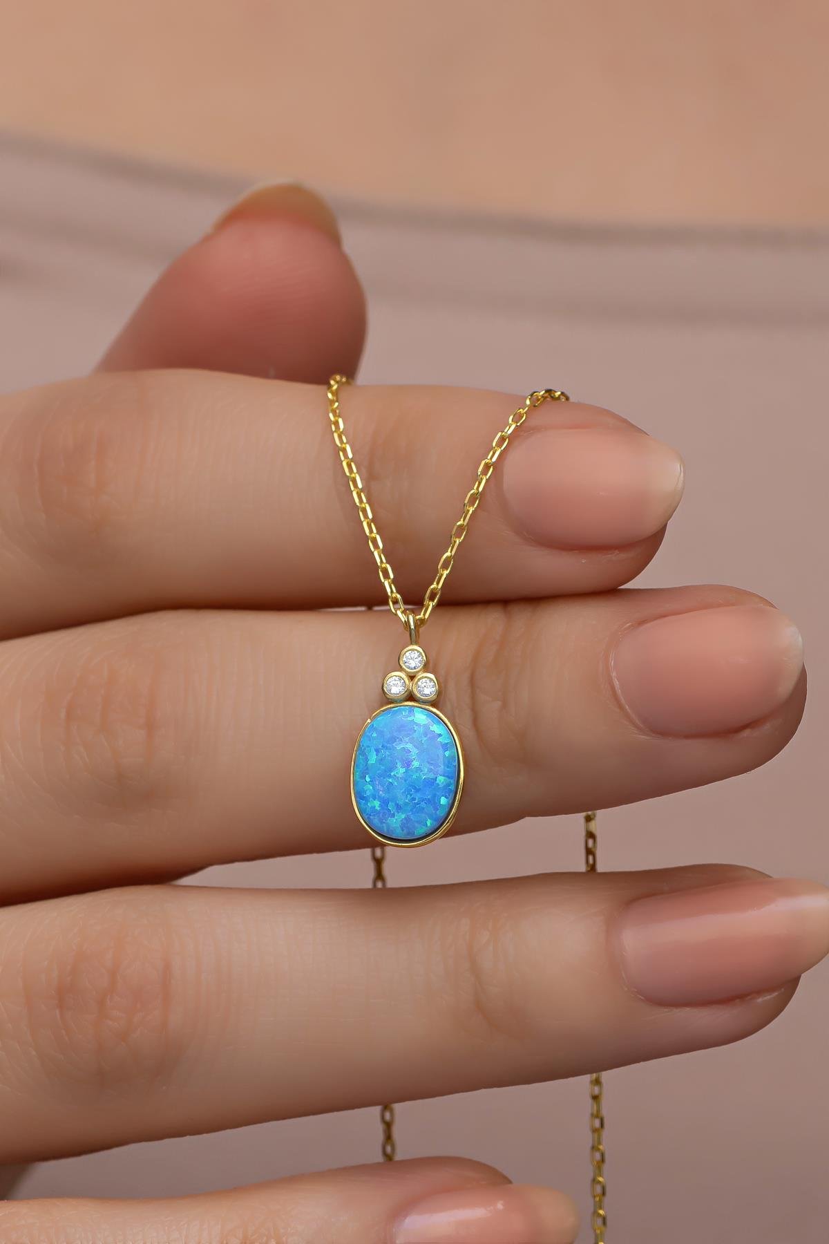 925 Ayar Gümüş Gold Kaplama Oval Mavi Opal Taşlı  Kolye