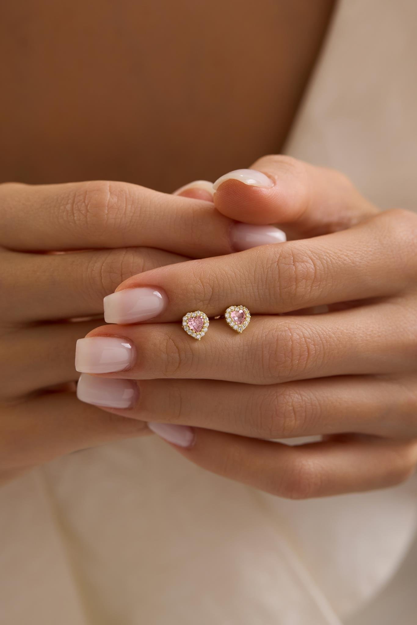 925 Ayar Gümüş Gold Kaplama Pembe Taşlı Kalp Model Küpe