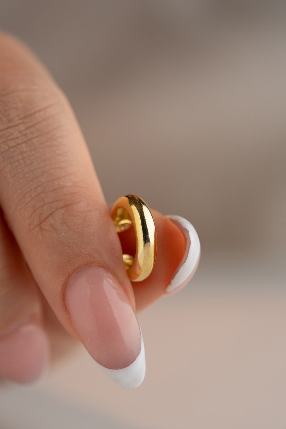 925 Ayar Gümüş Gold Kaplama Sade Tasarım Kıkırdak Küpe